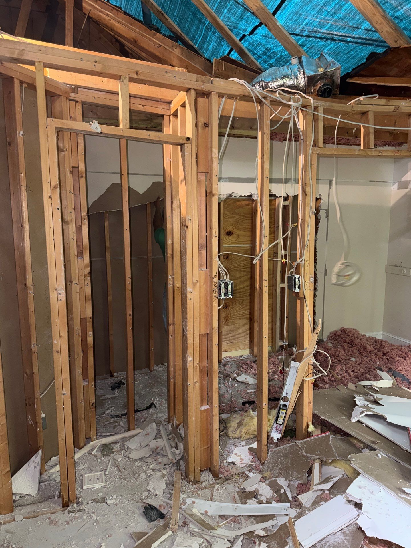 Storm Damage Mitigation and Structural Drying After Tree Impact in Raleigh by One Team Restoration
