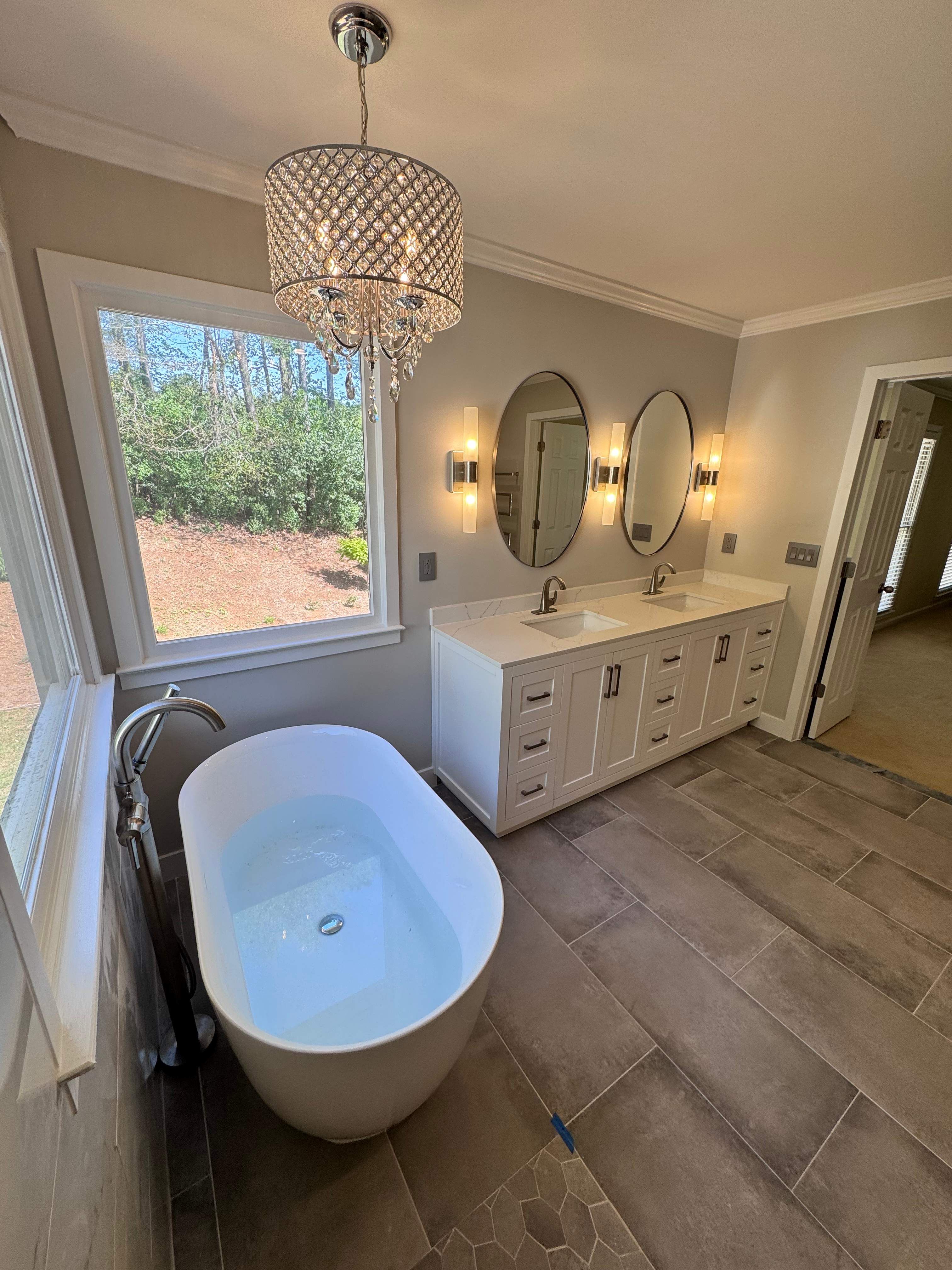 Master bathroom renovation by Prudencio