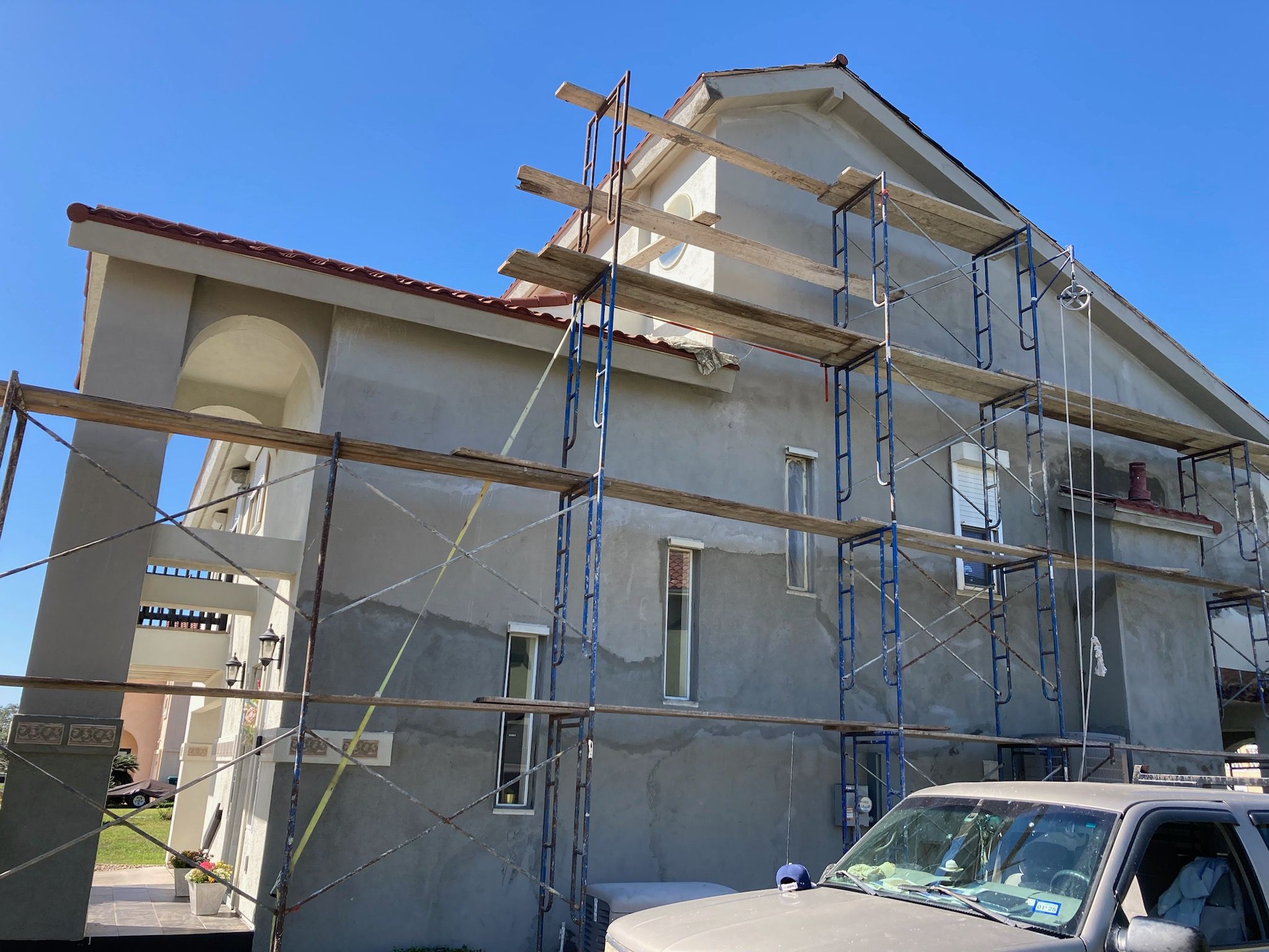 Stucco by Bayfront Roofing and Construction