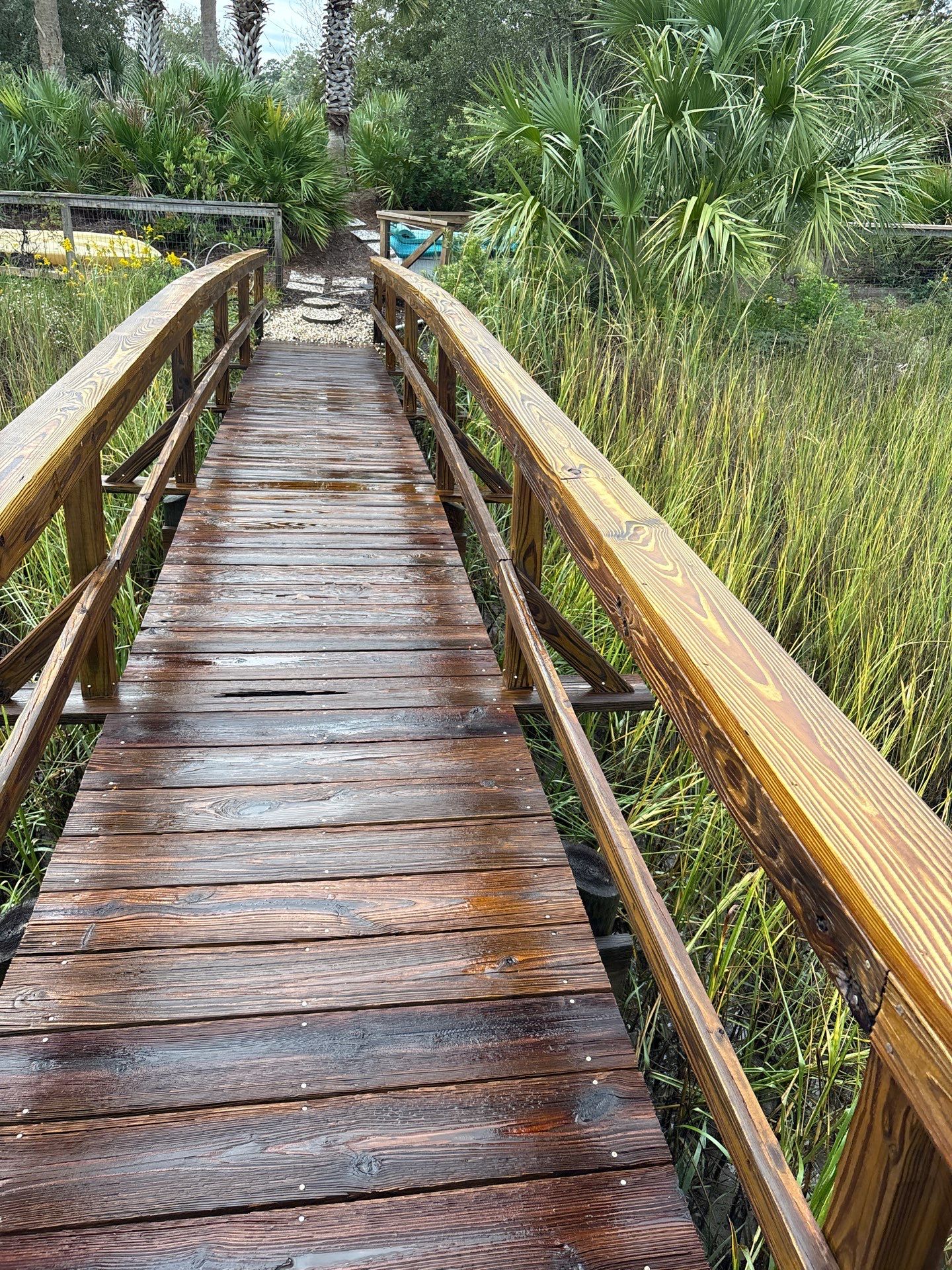 Wood Dock using Wood Sealant by DuraSeal