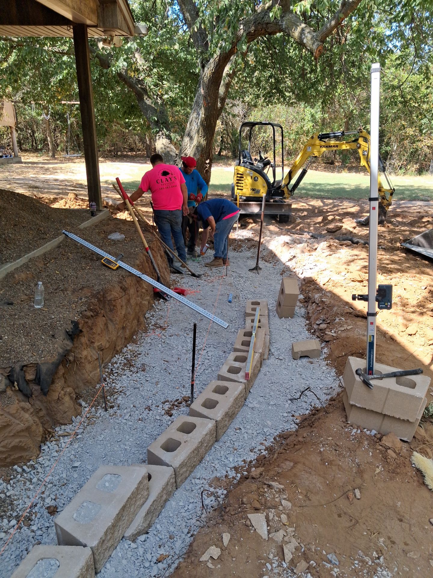Retaining Wall by Clays Services Inc