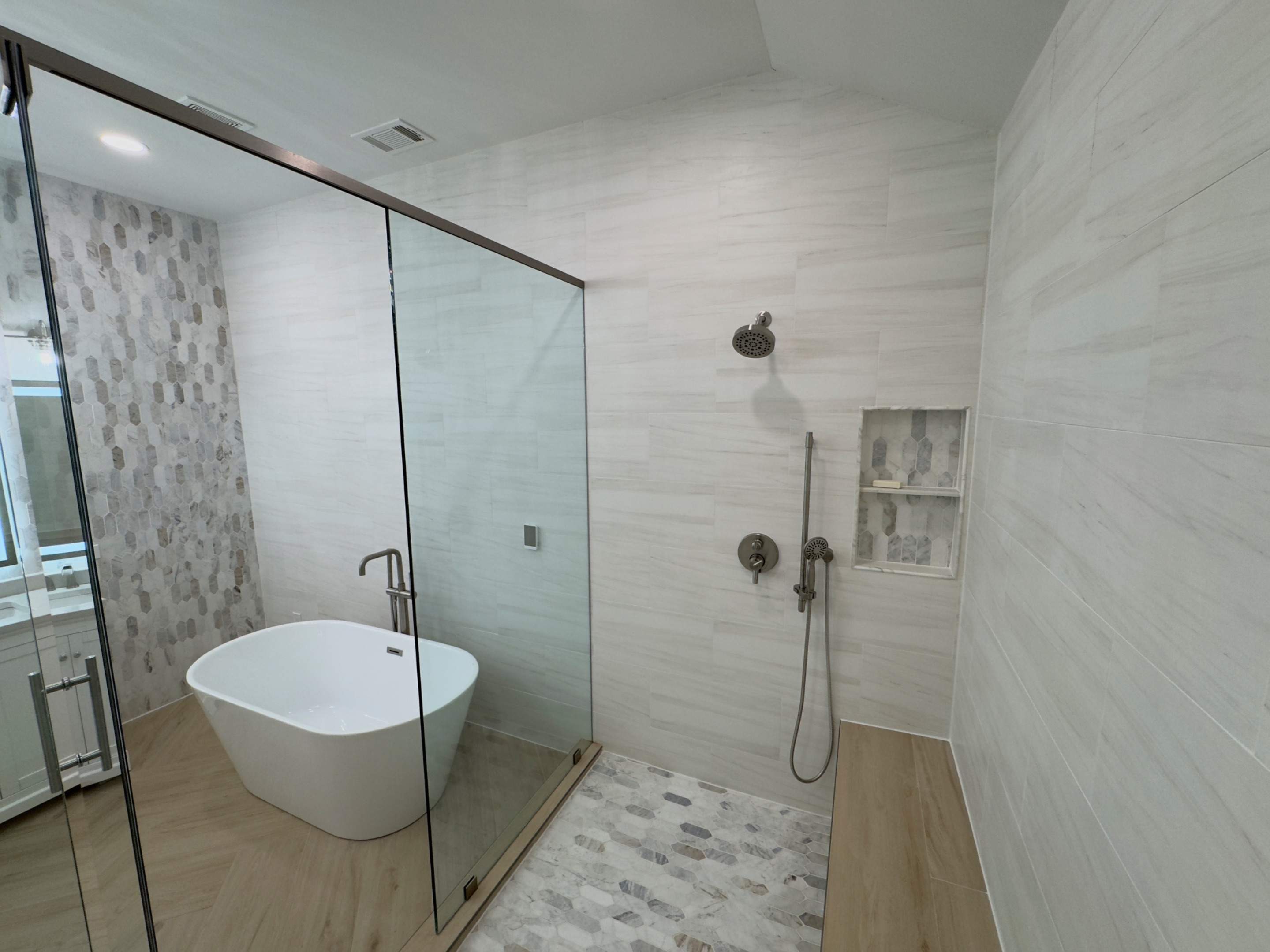 Full master bathroom renovation by Prudencio