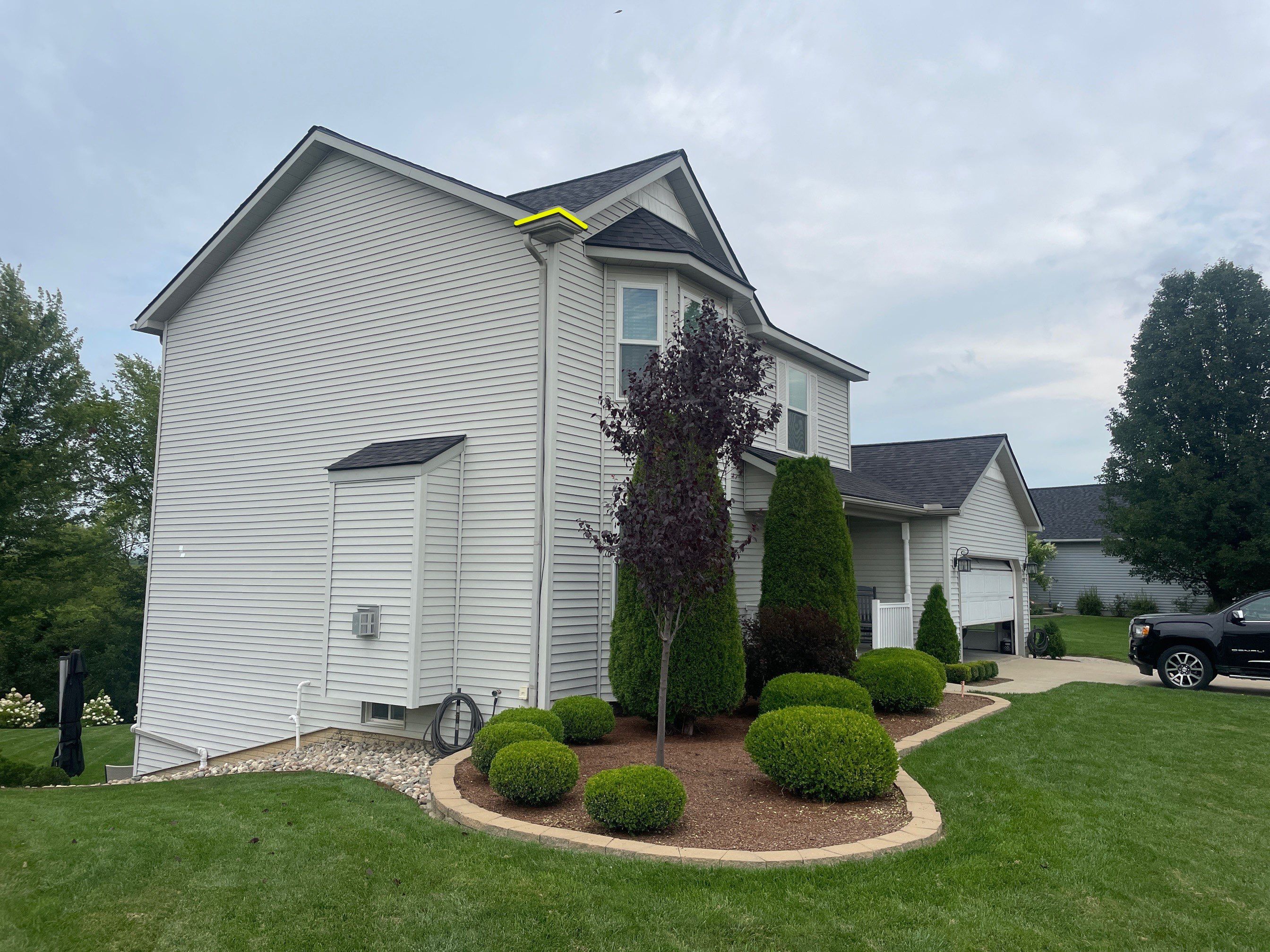 Siding Replacement using Certainteed Classic Restoration D4 by 180 Contractors
