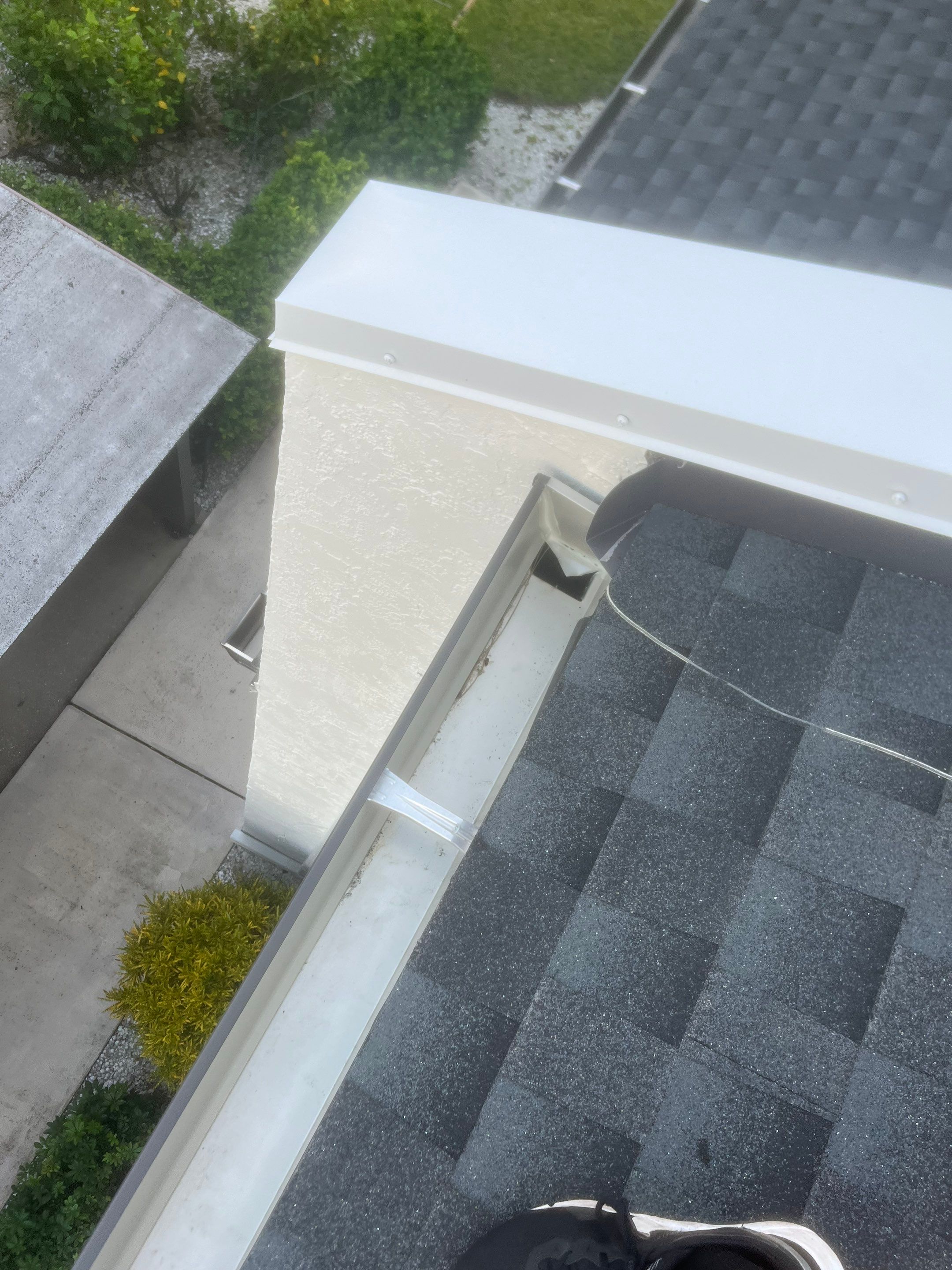 Professional Gutter Cleaning in Fort Myers FL by Gutter Professors