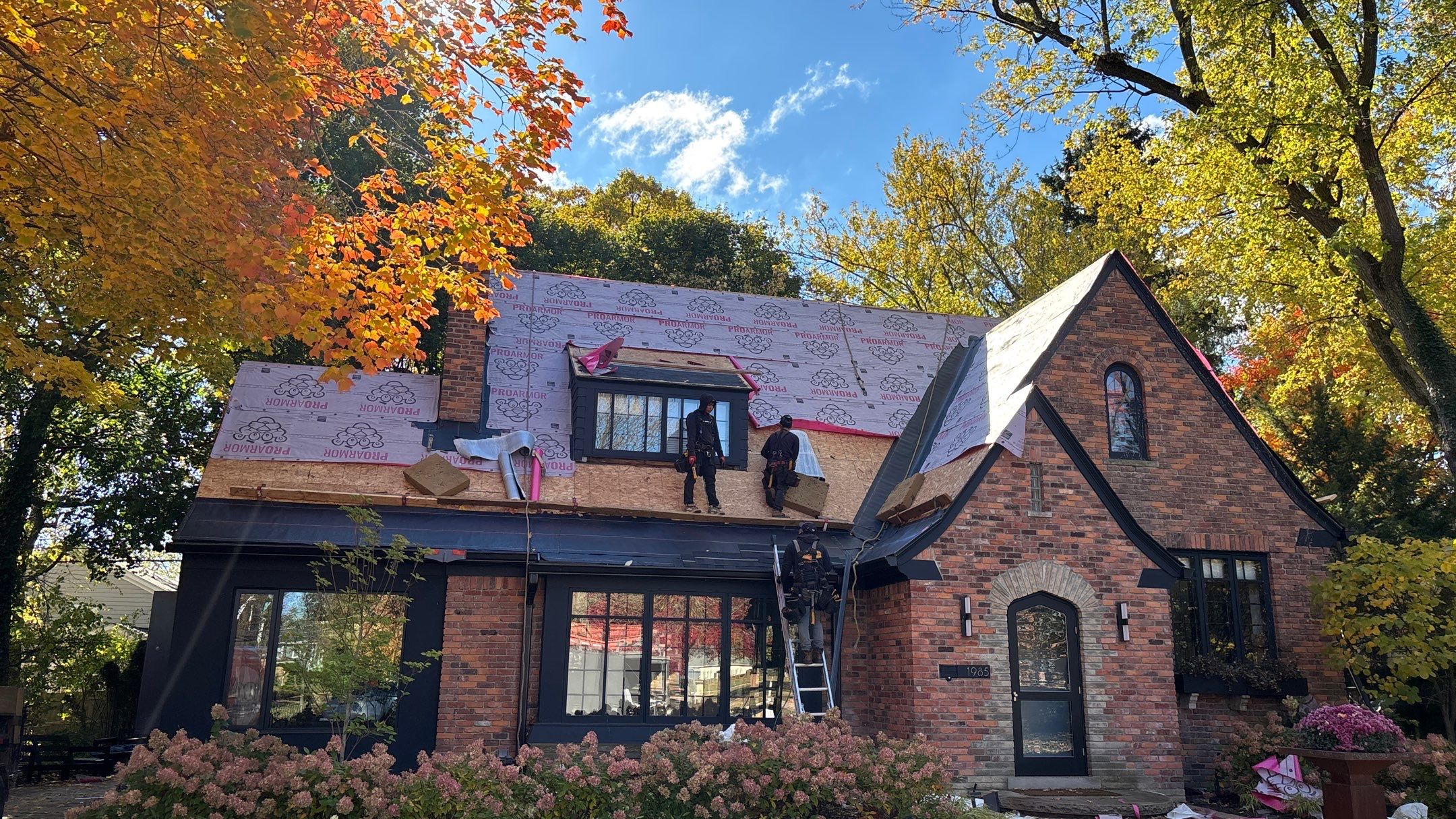 Roof Replacement using Owens Corning Onyx Black by 180 Contractors