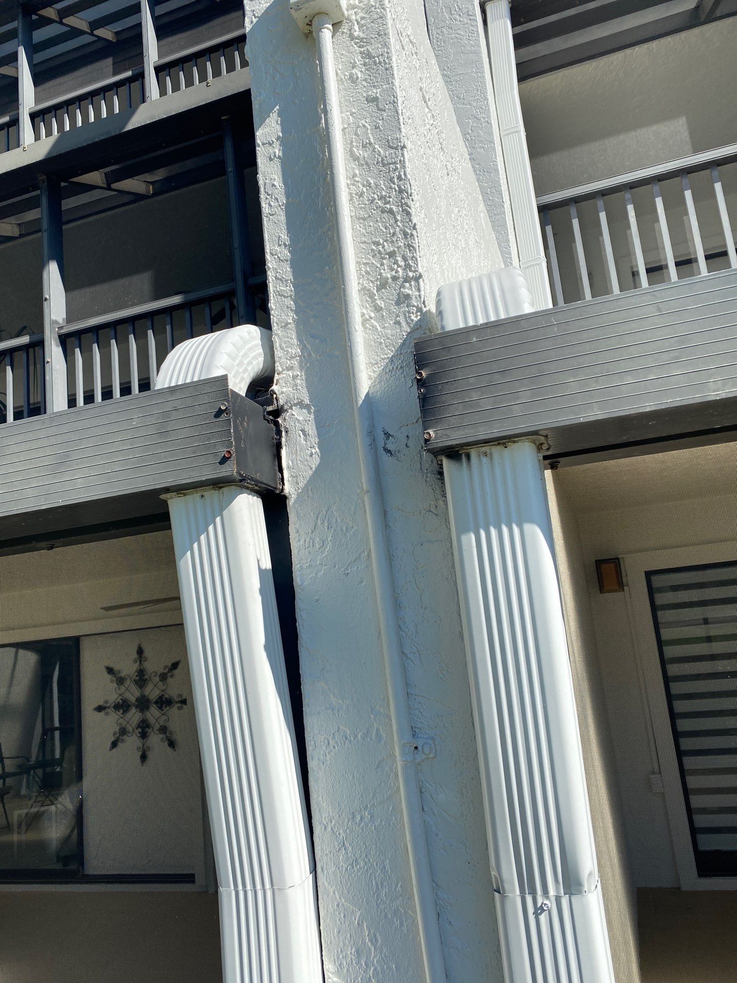 Gutter cleaning all buildings are the same for 6 units in Fort Myers FL by Gutter Professors