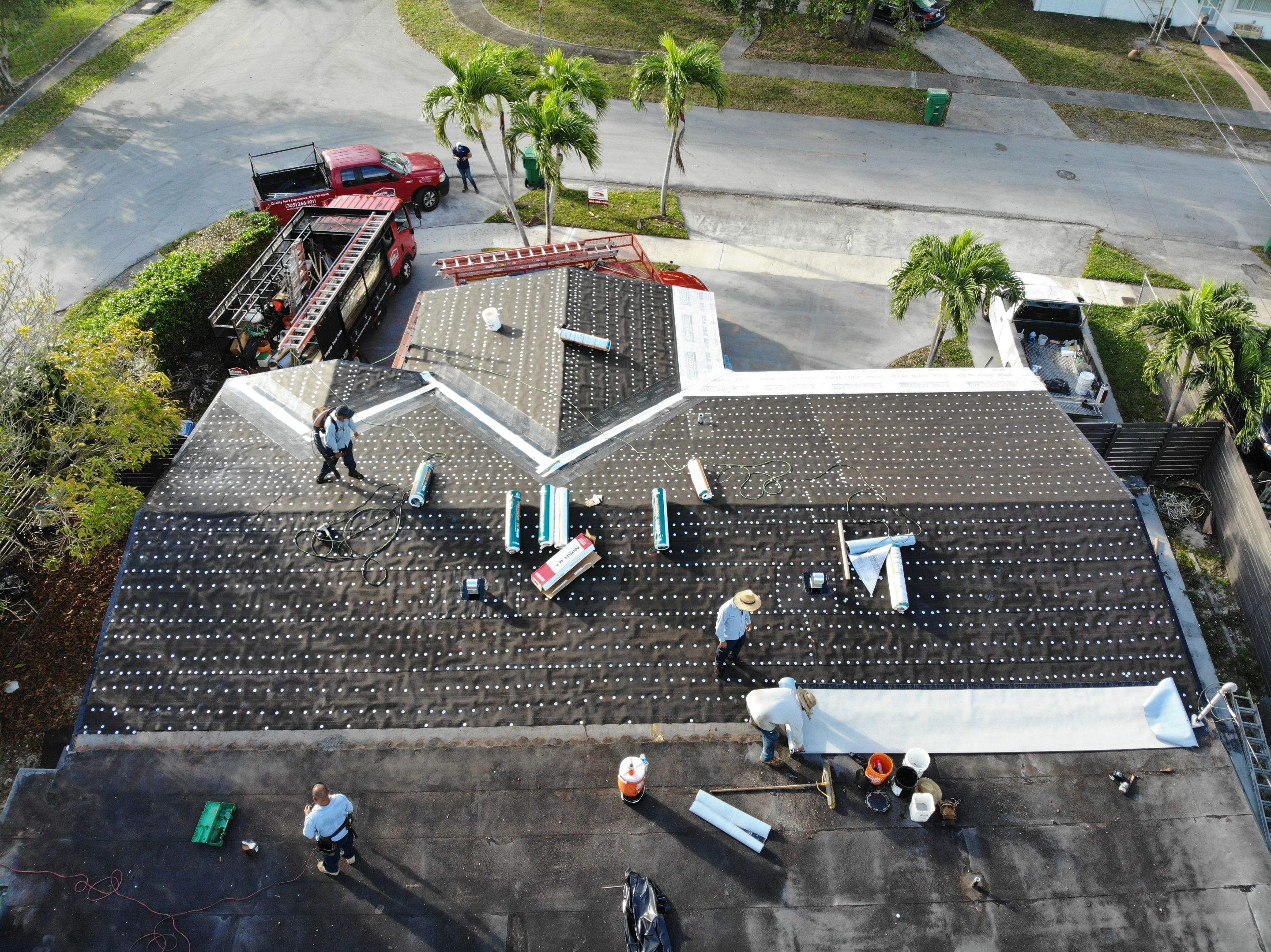 Verea Spanish S - Graphite Color by Istueta Roofing