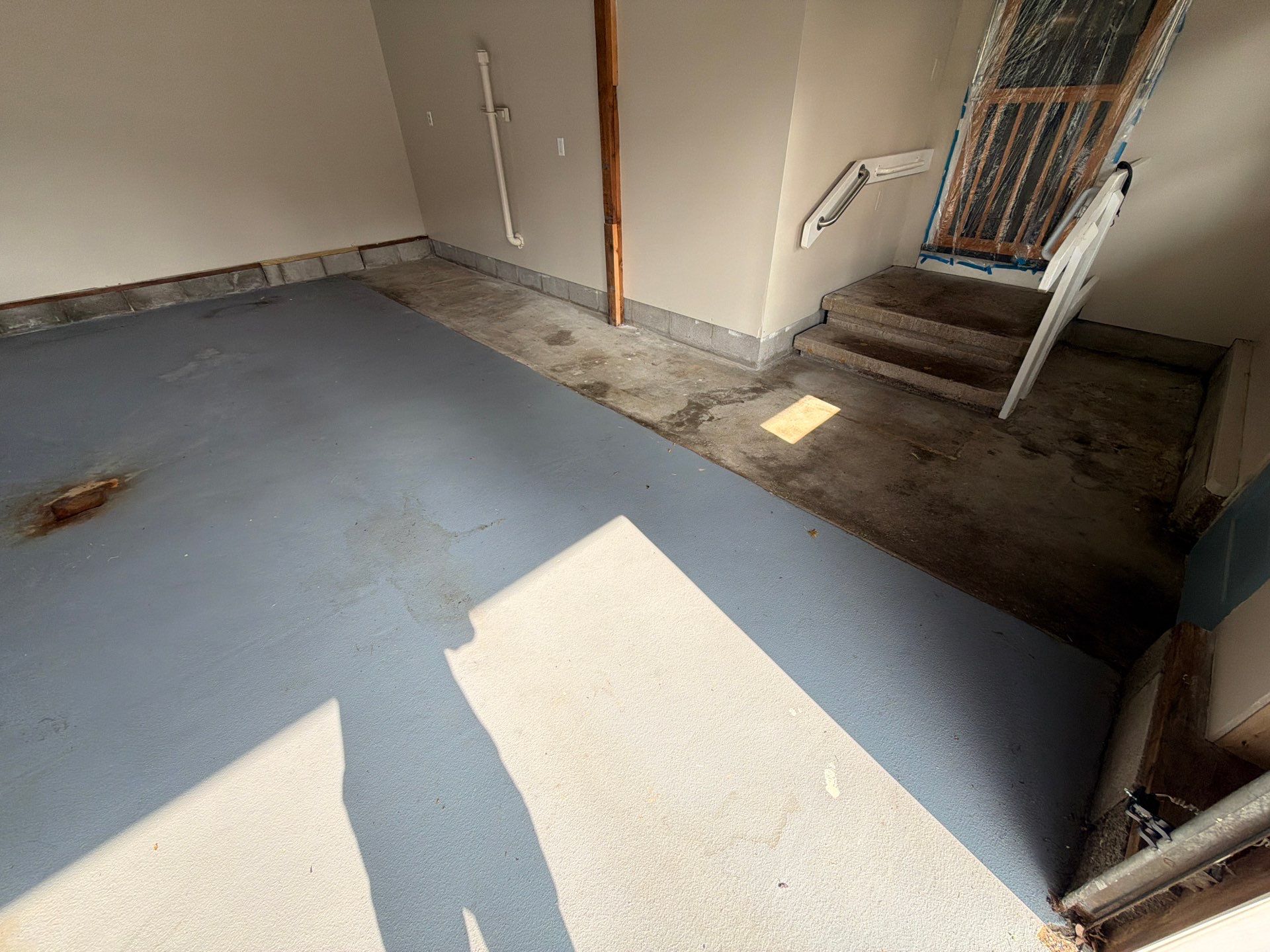 Vintage Bedstone Garage Coating by NG Masonry & Construction LLC