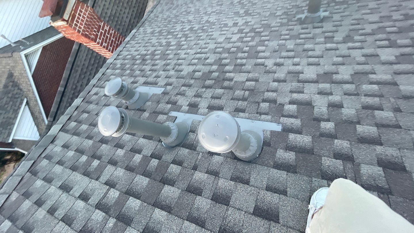 GAF HDZ - Weathered Wood by Elite Roofing LLC