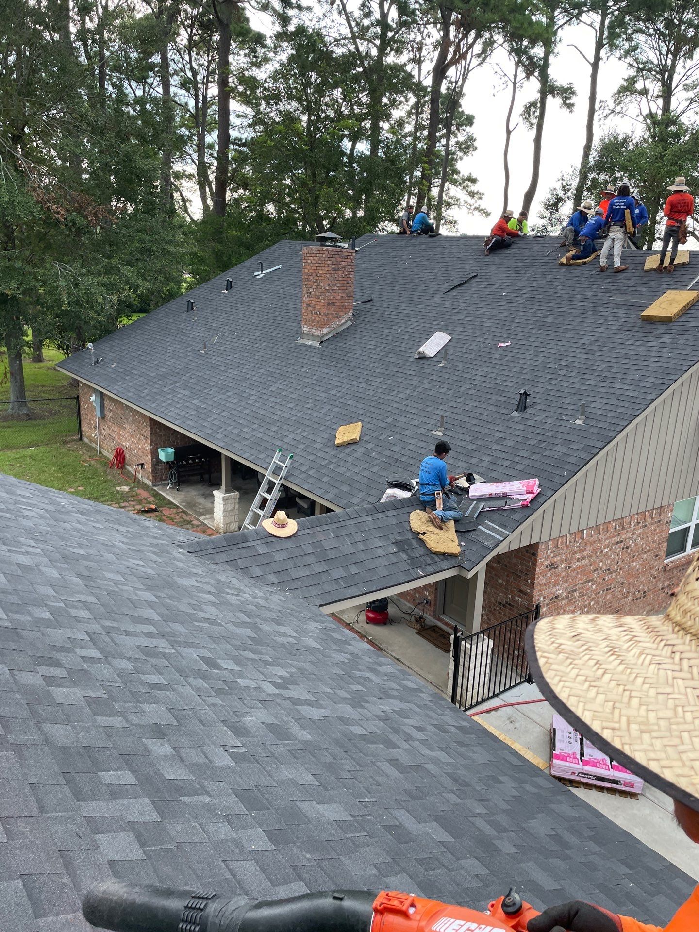 Residential Roofing Installation using Owen's Corning Duration (Lifetime) Shingles by Roof Repair Company
