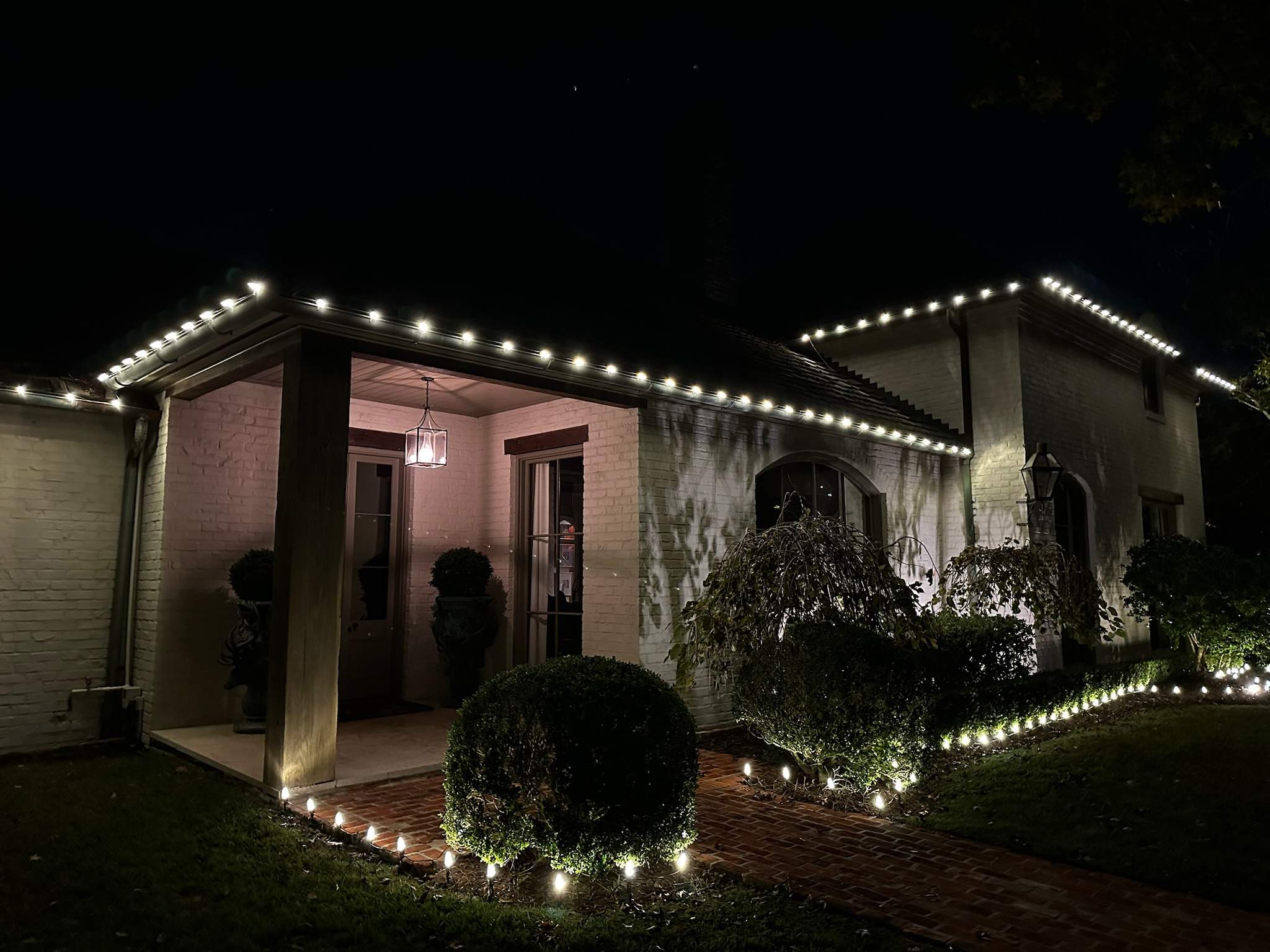 WINTER SERVICES: HOLIDAY LIGHTING C9 LED LIGHTING: ROOFLINE & LANDSCAPE by CutScape, LLC.