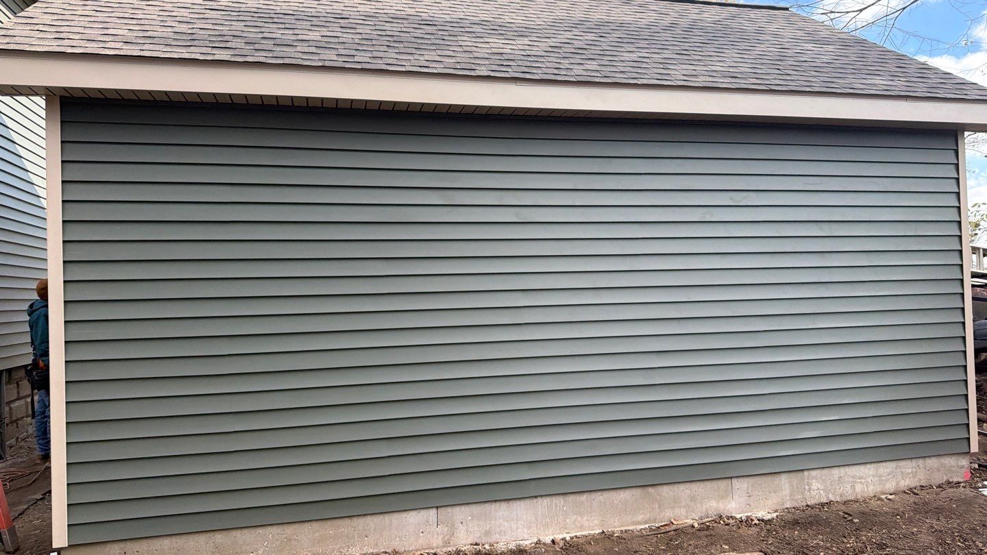 Siding Replacement using Alside Charter Oak D4.5" Deep Moss by 180 Contractors