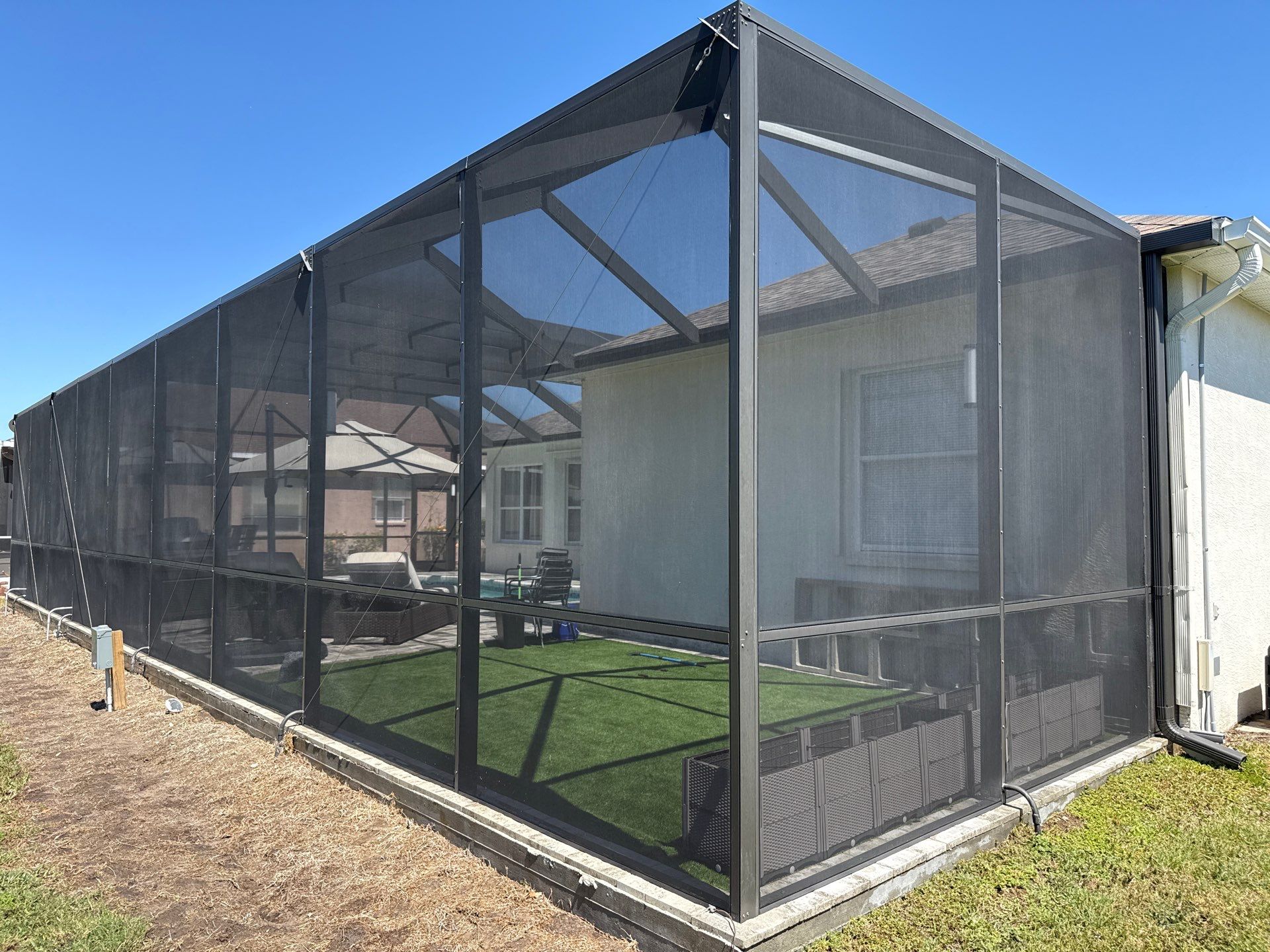 House Wash, Paver Pool Deck & Screen Enclosure Cleaning in Greenfield Plantation | Bradenton, FL by Sunshine AquaWash