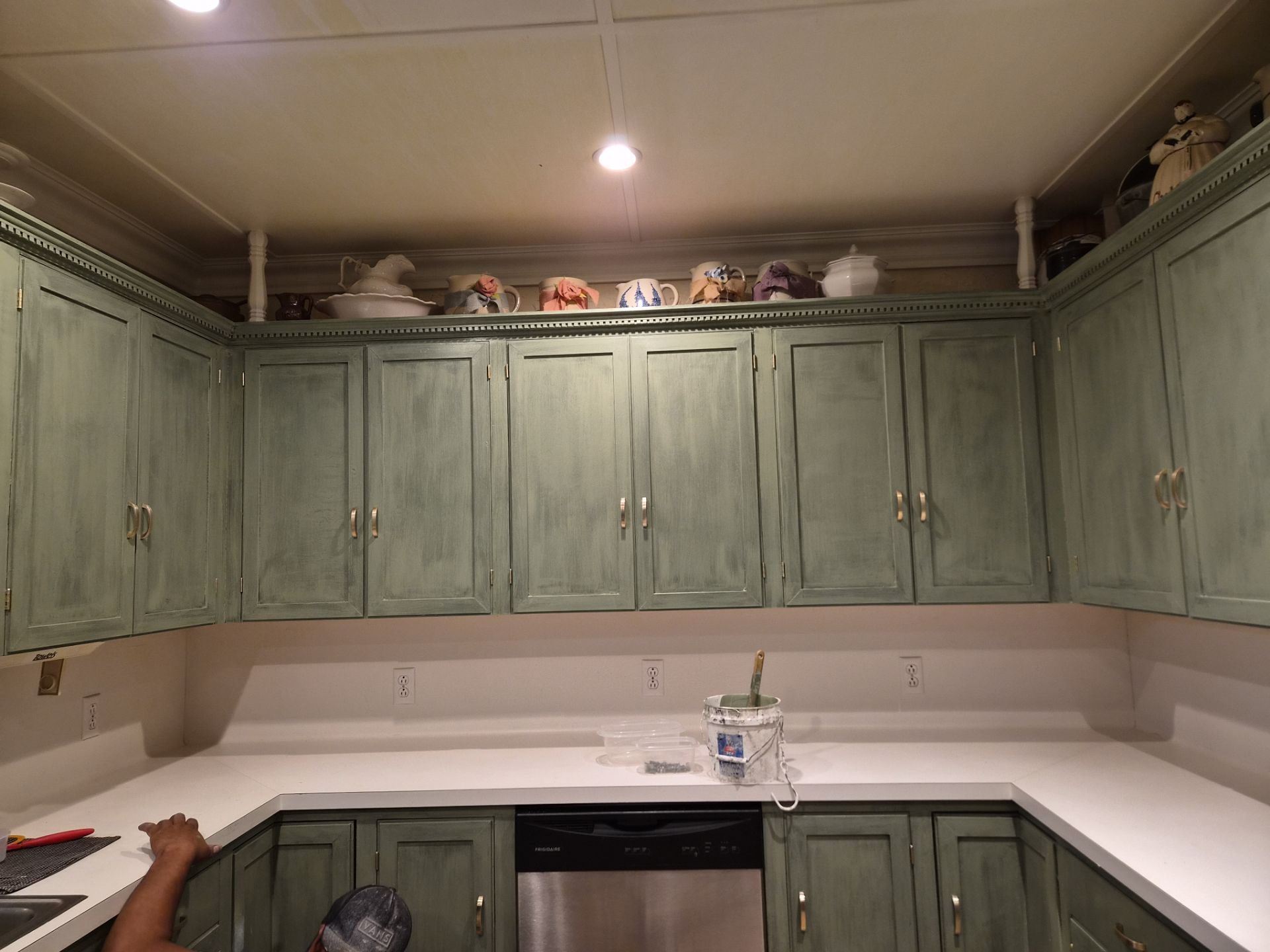 Cabinet Painting – Tyler, Tx (Near the Swan Community) by Quality Coats Painting
