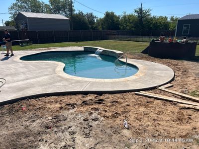 Classic Freeform Pool with Flagstone Coping