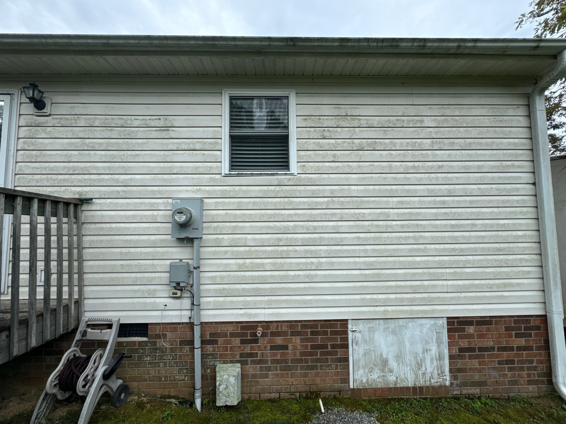 the service being done is cleaning the exterior siding and trim of the house to remove dirt and grime buildup