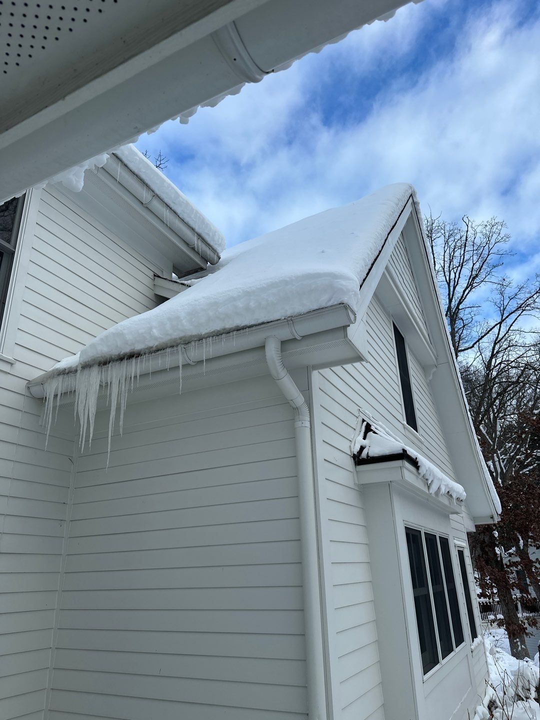 Roof Snow And Ice Dam Removal using Steamer by Stendahl Services
