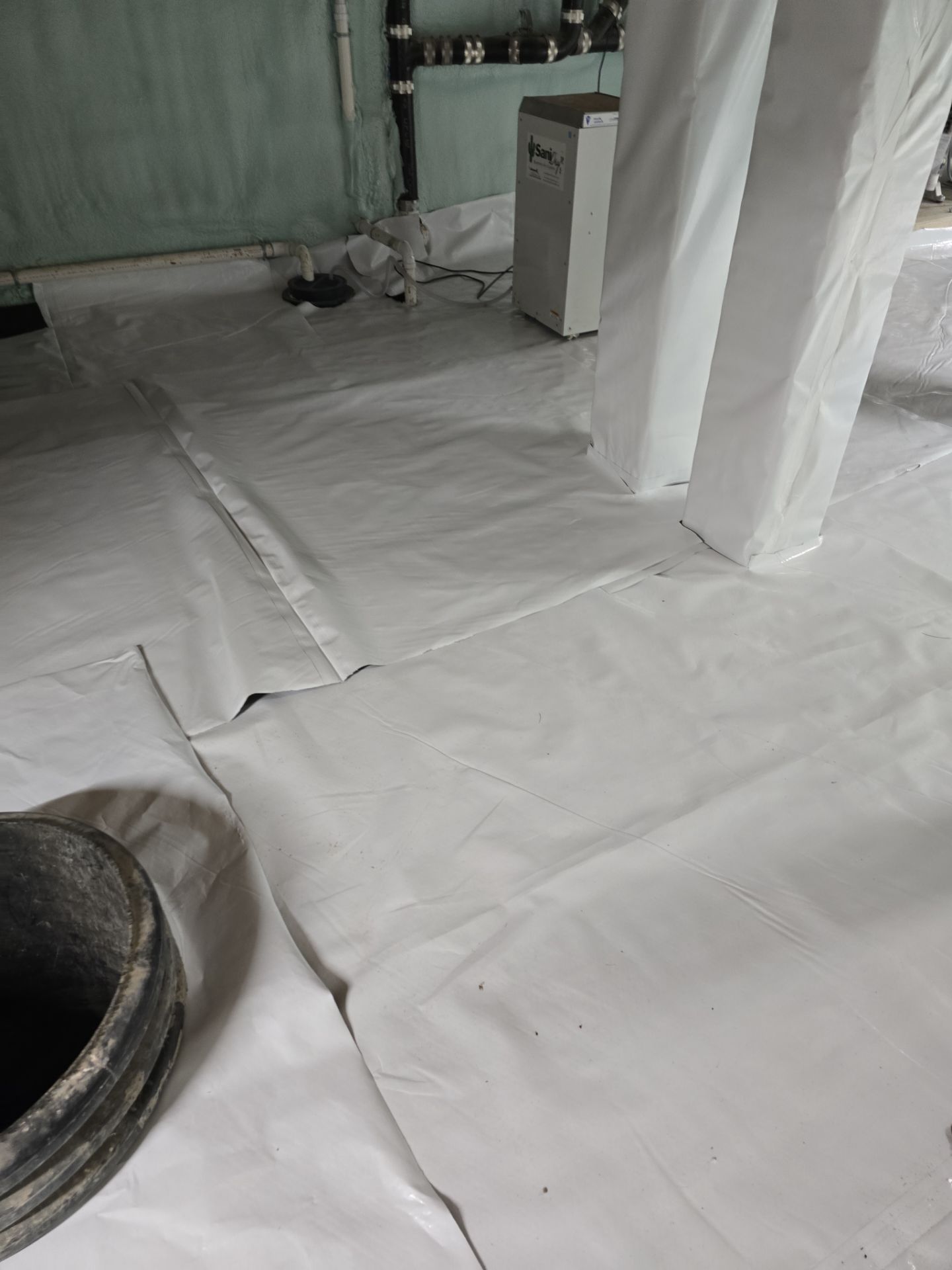 Crawl Space Encapsulation using Closed Cell Spray Foam by NYS Foam & Energy