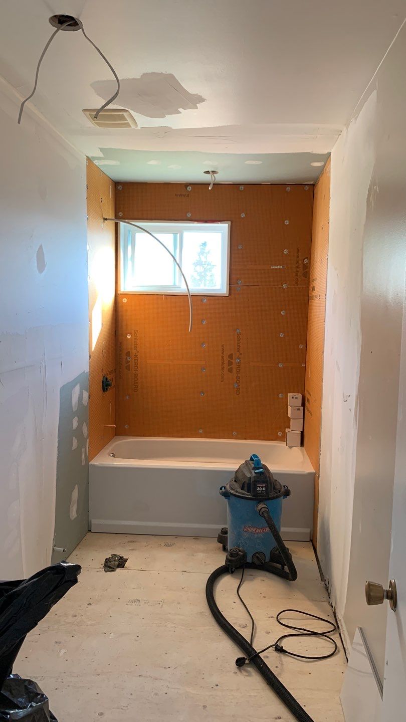 Full house renovation  by Eco-Nature Construction Inc.