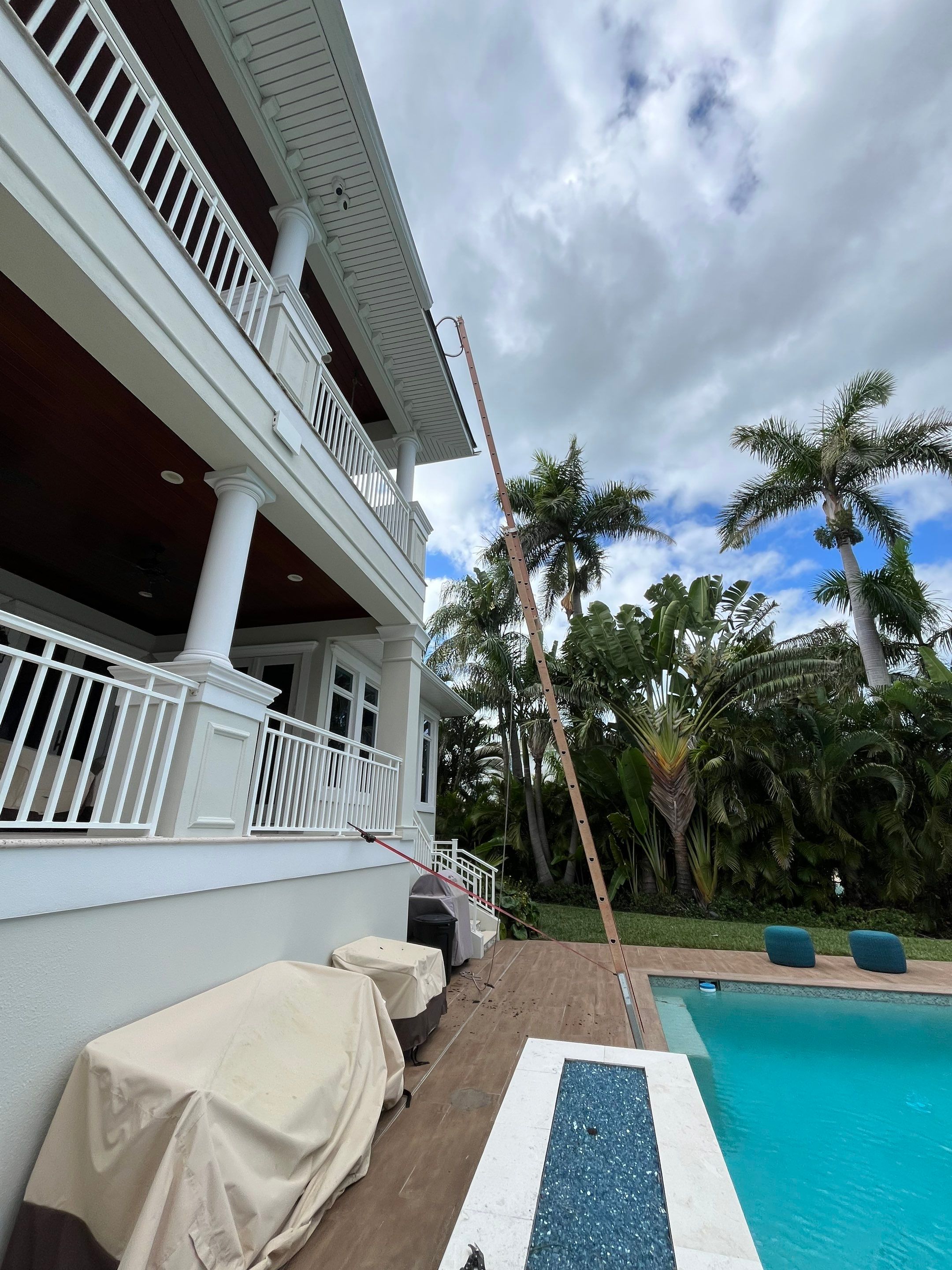 Cleaning Gutters in Sarasota FL by Gutter Professors