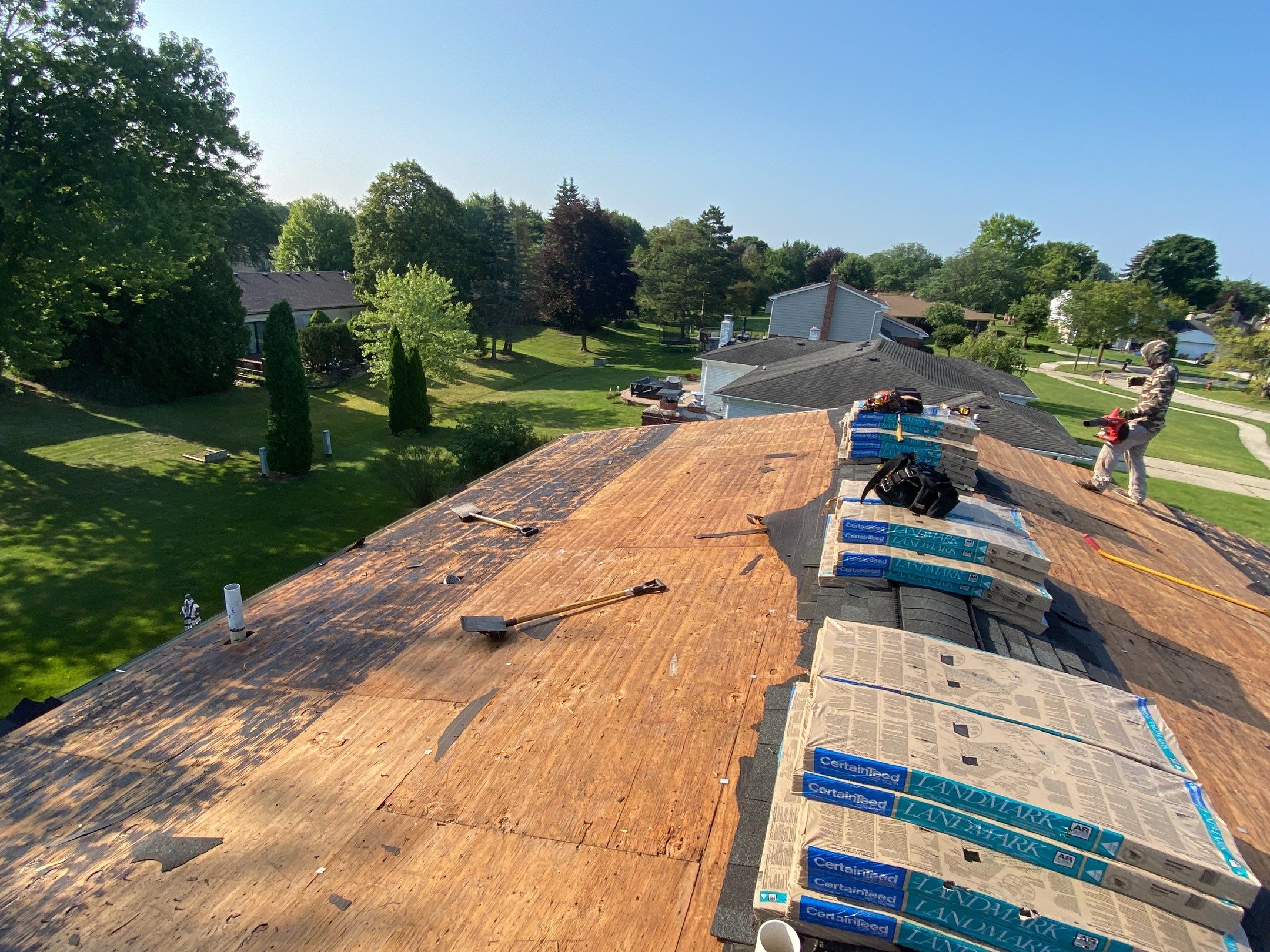 Roof Replacement using CertainTeed Landmark by 180 Contractors