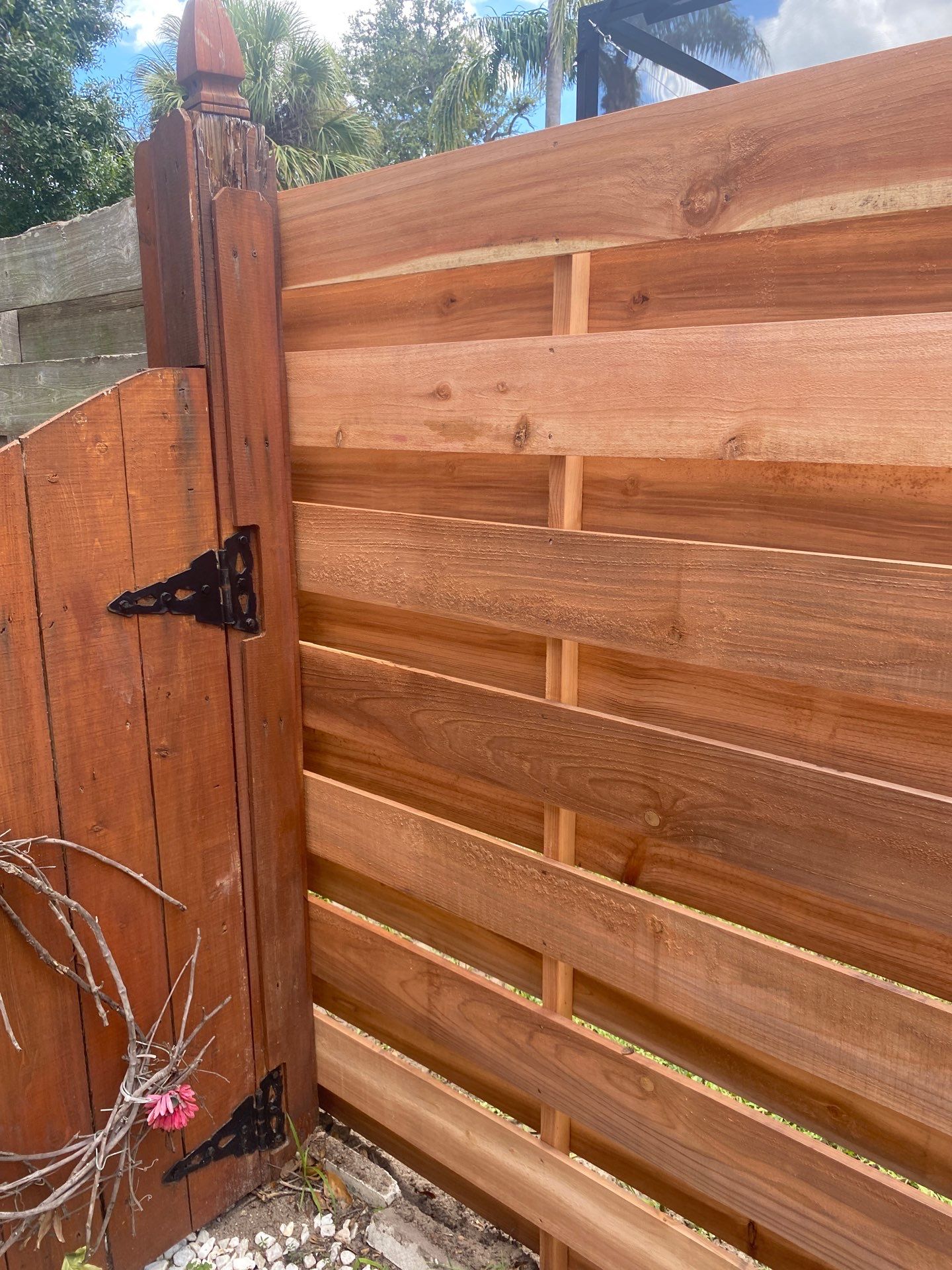 4434 Diamond Cir S by H&Y Fence