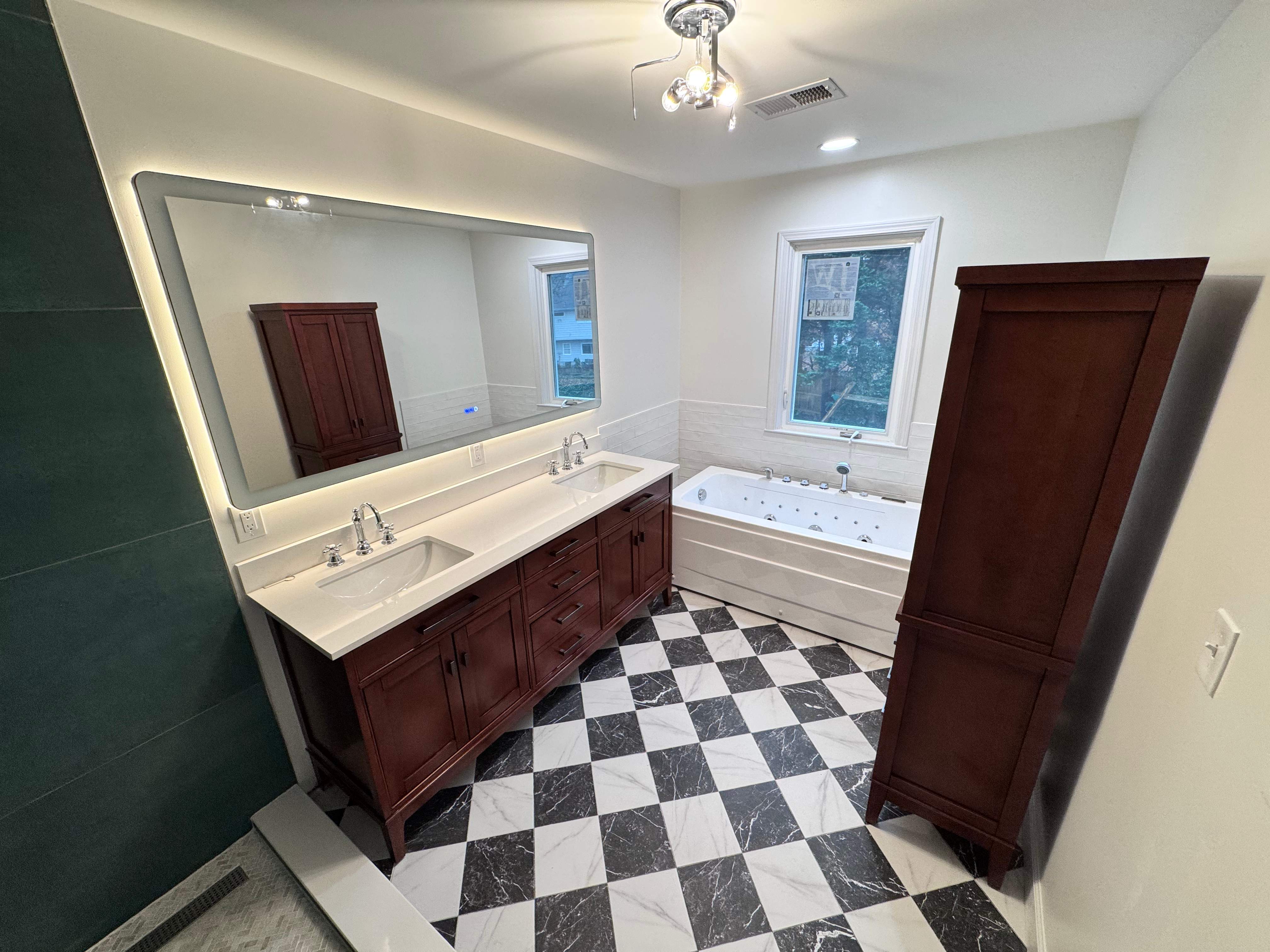 Master bathroom remodeling by Prudencio