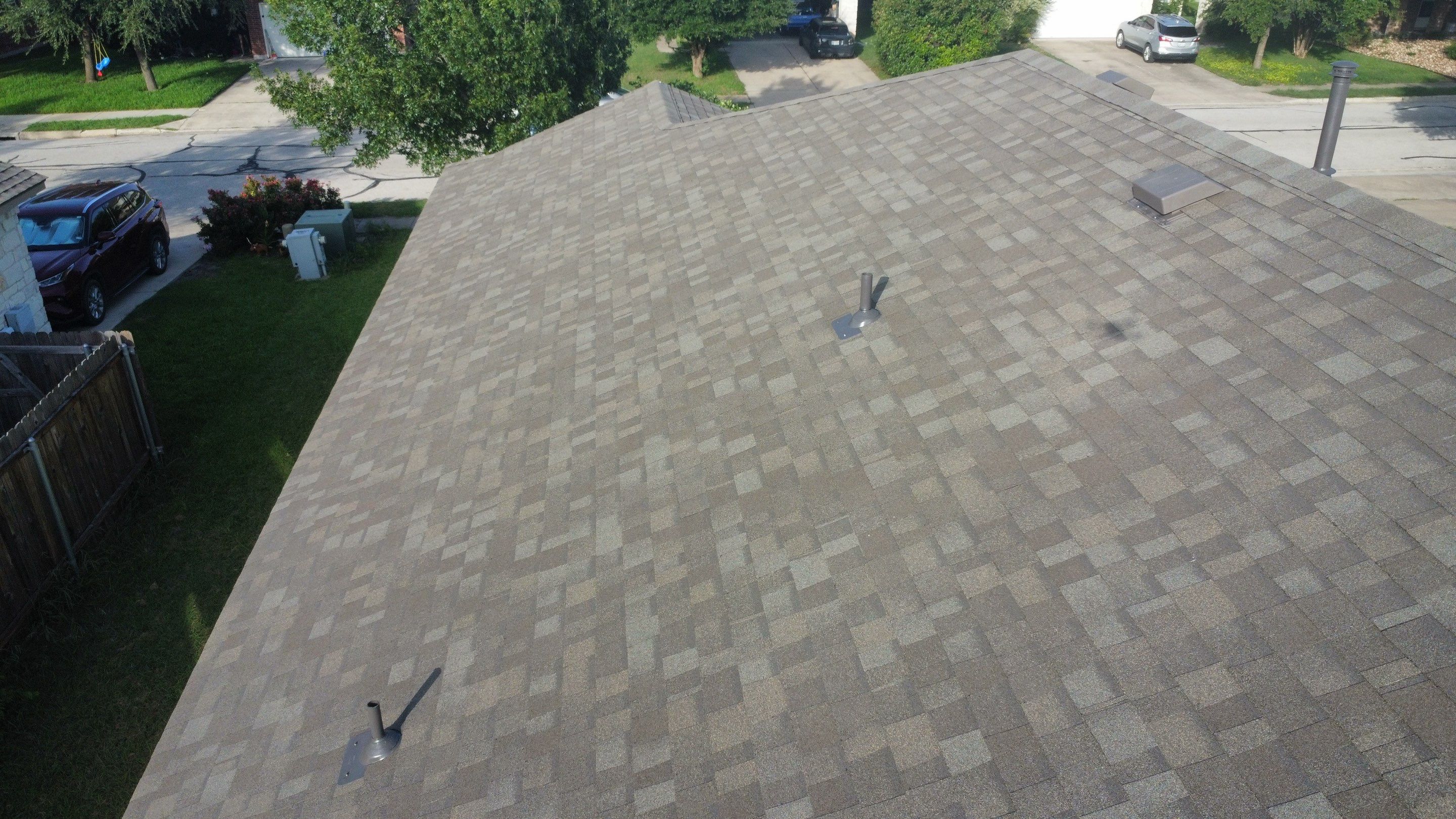 Residential Roofing Installation using Owens Corning Oakridge by Kstylez Roofing & Construction