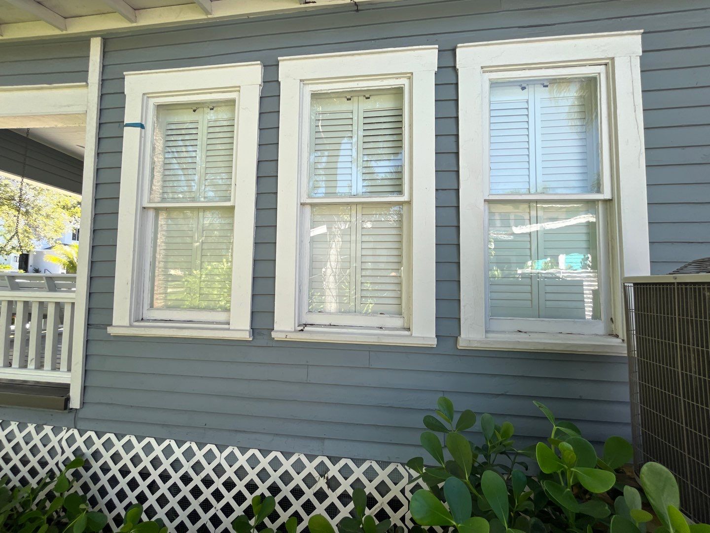 Harbor View Bungalow by Bayshore Exteriors