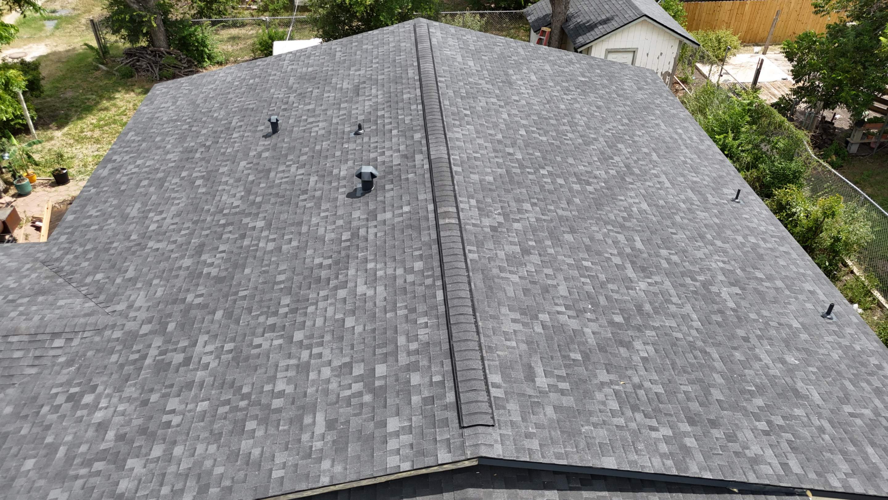 Onyx Black - Owens Corning TruDefinition Duration Oakridge by RoofsOnly.com