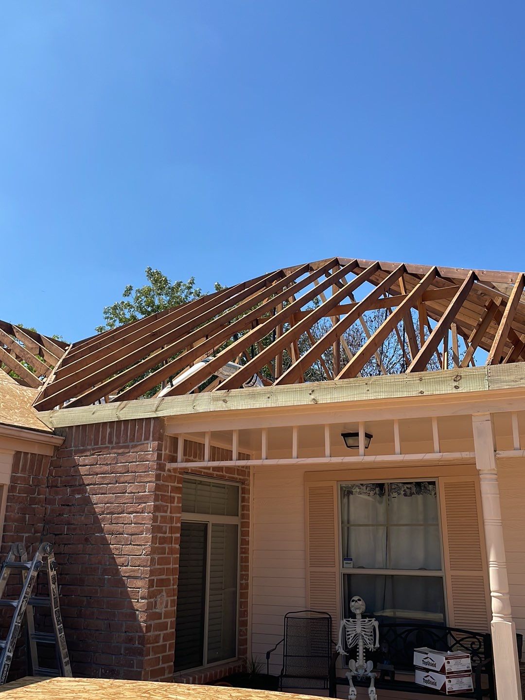 Residential Roofing Installation using Owen's Corning Duration (Lifetime) Shingles by Roof Repair Company