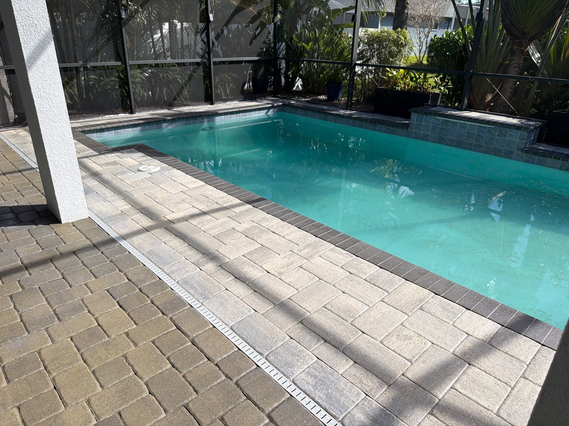 Full-Scale Paver Stripping and Sealing in La Paloma Sun City Center by Supreme Paver Experts