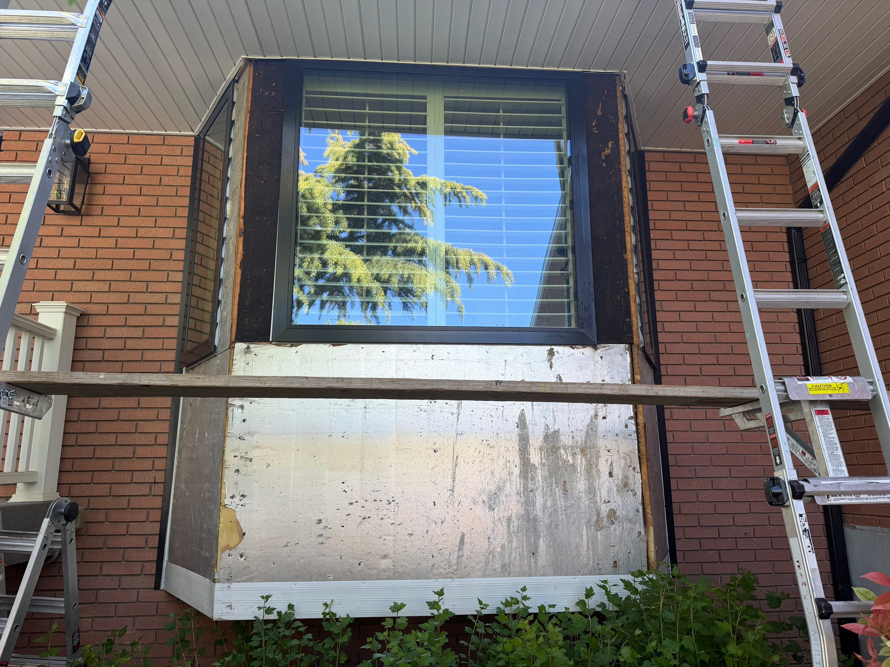 Farmington | Hardie Siding Conversion | Custom Painted Black by Ideal Siding Utah