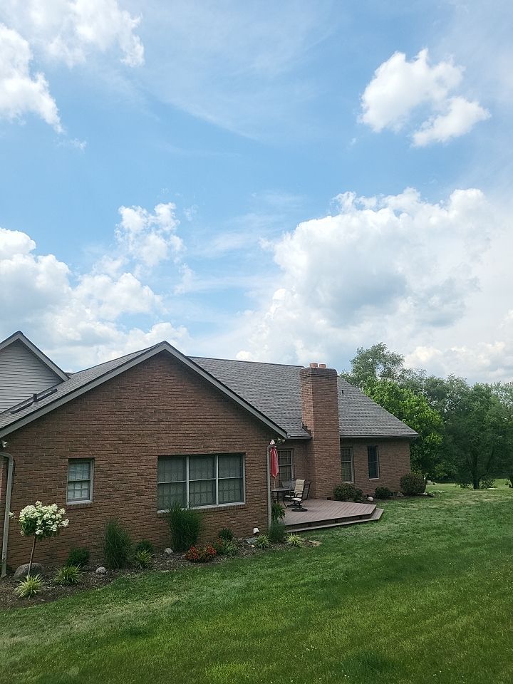 ATLAS PINNACLE COLOR: WEATHERED SHADOW by Eagle Eye Roofing