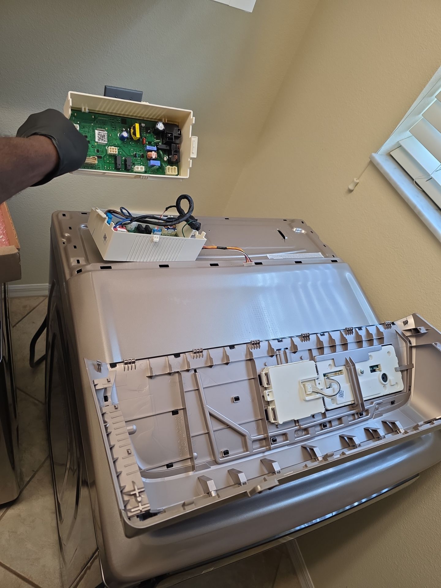 Samsung Laundry Appliance Repair and Control Board Replacement in The Villages by AMB-WORKS APPLIANCE REPAIR