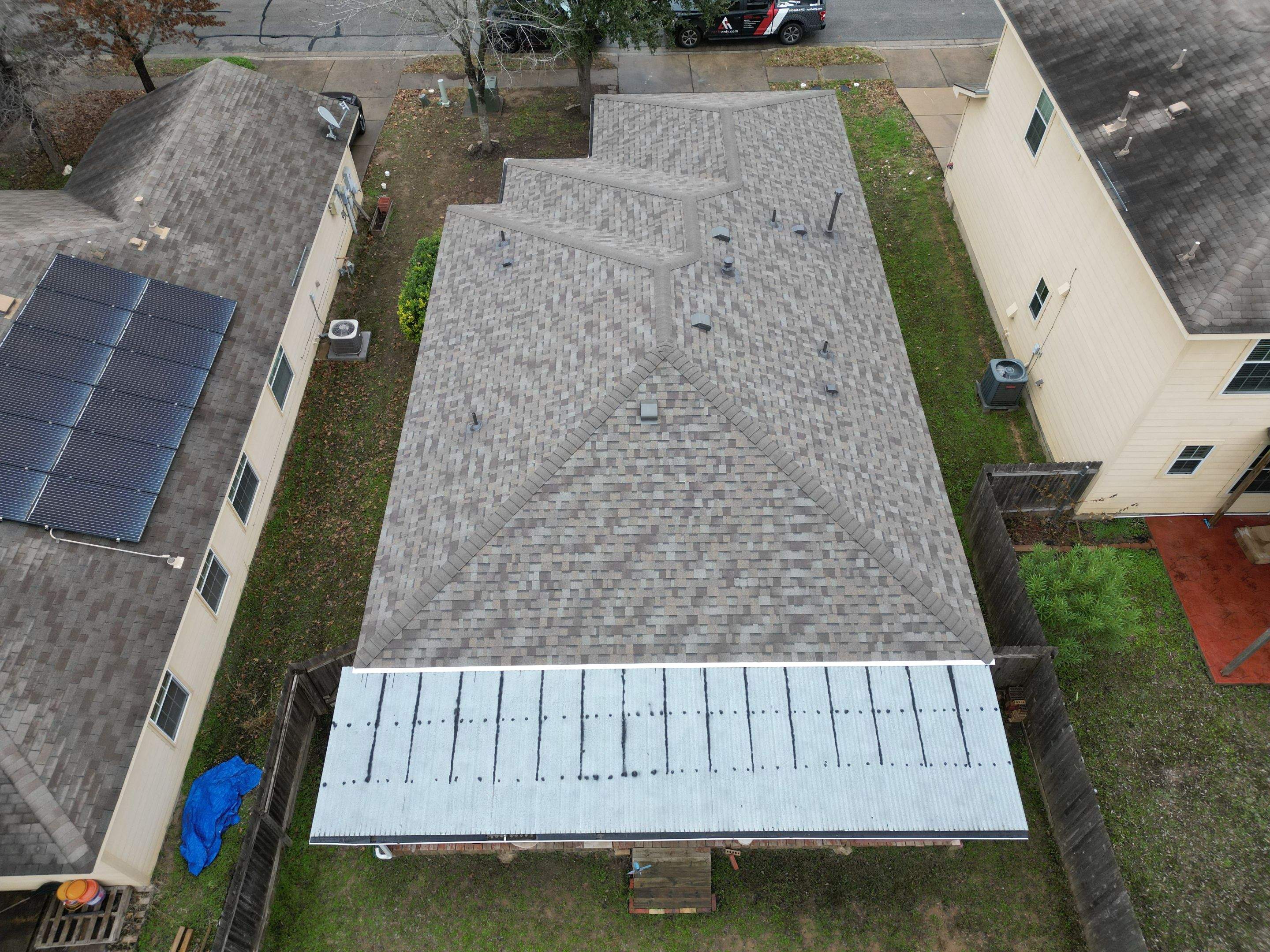 Driftwood - Owens Corning TruDefinition Duration by RoofsOnly.com