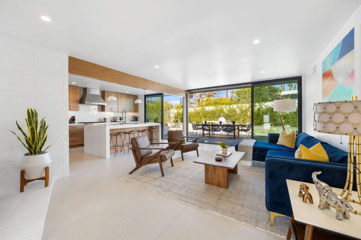 Palm Springs Midcentury Modern Home by One Stop Source