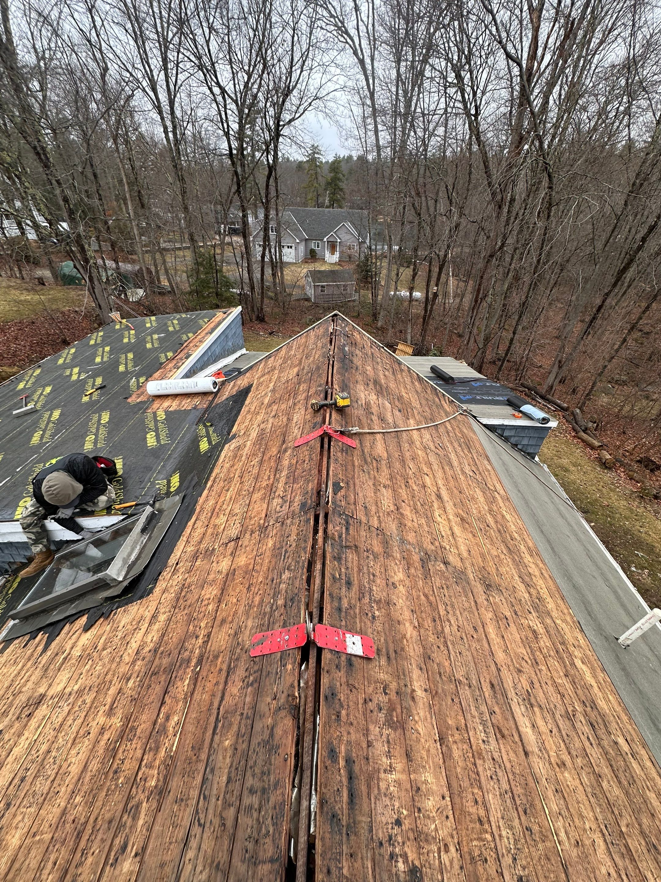 Project in Barrington, NH by Tall pine roofing