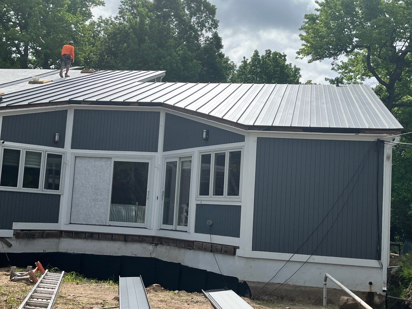 CMNG LLC - Residential Roof Repair North Arlington, NJ, Roof Inspection, Installation & Replacement featured photo.