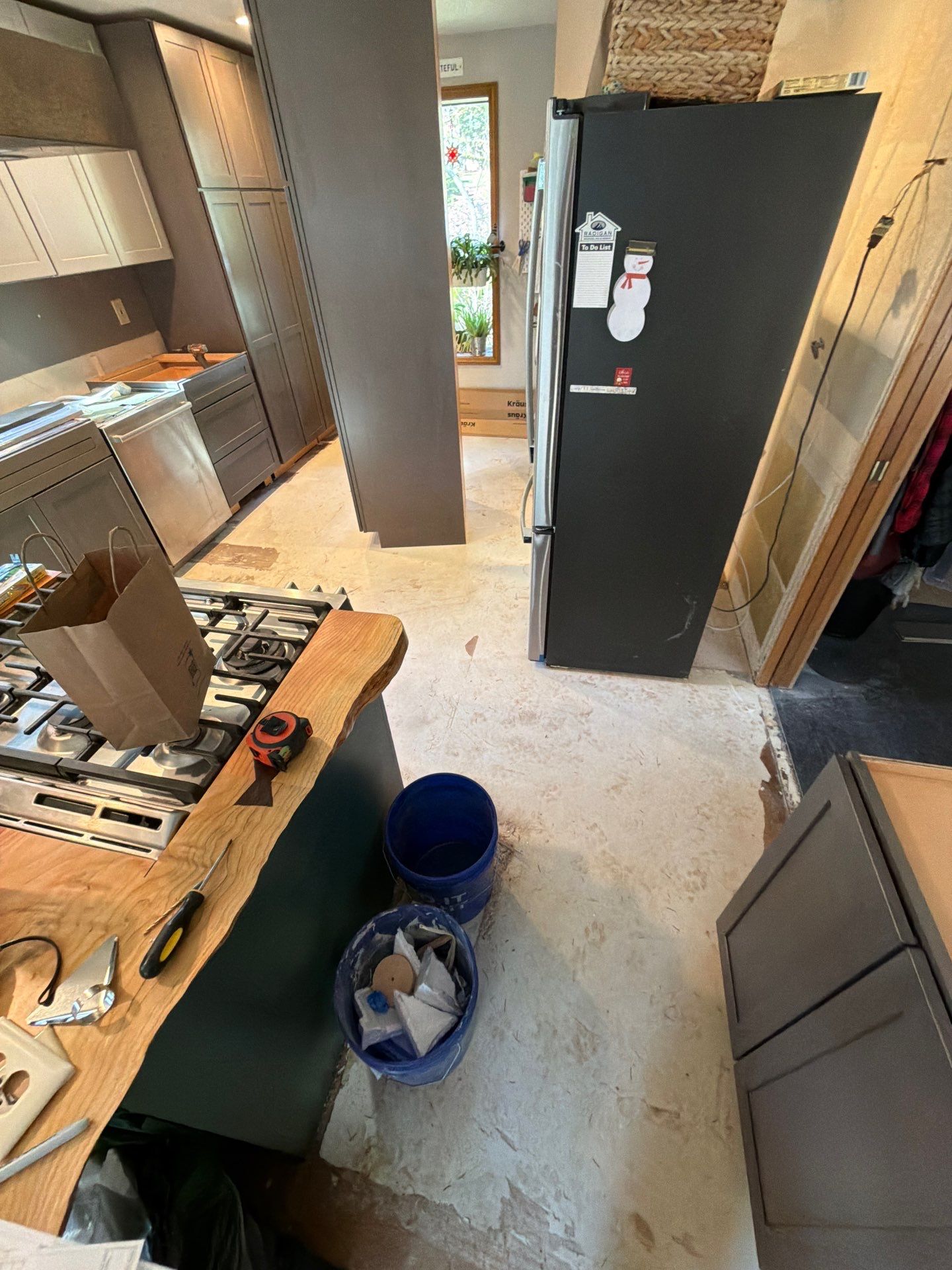 Kitchen Flooring by Handyman State LLC