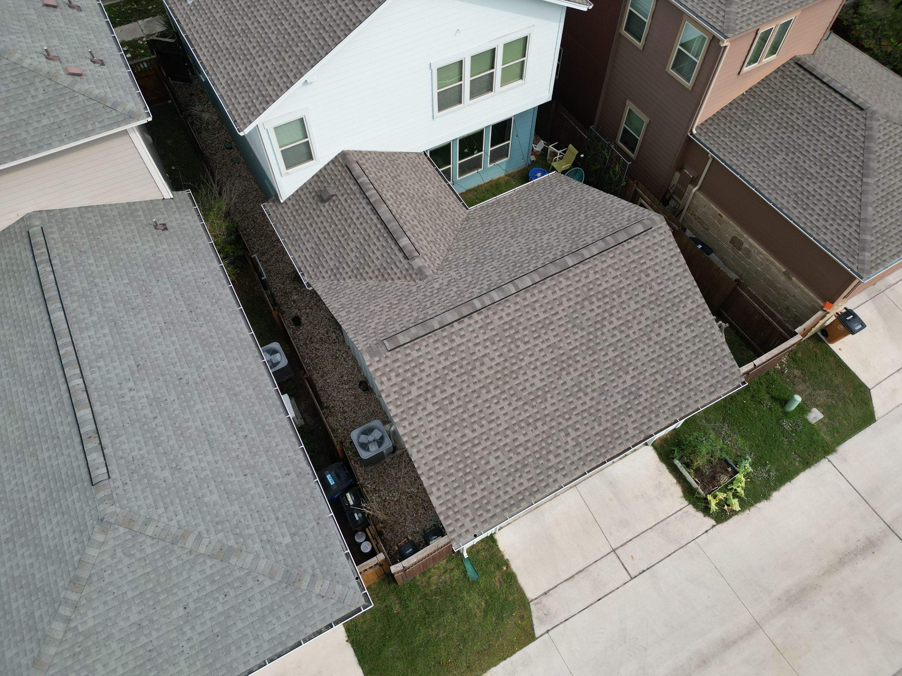 Weathered Wood - GAF Timberline HDZ by RoofsOnly.com