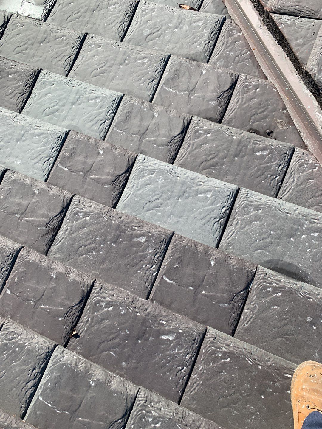Ludowici - Lexington Slate - Vermont Gray Black by Istueta Roofing