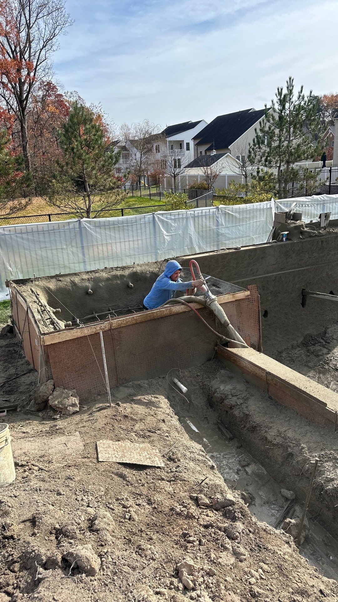 Gunite Pool w/ Spa and Water Features by Elysium Pools