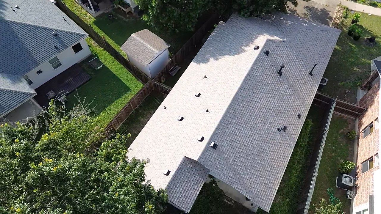 Amber - Owens Corning TruDefinition Duration by RoofsOnly.com