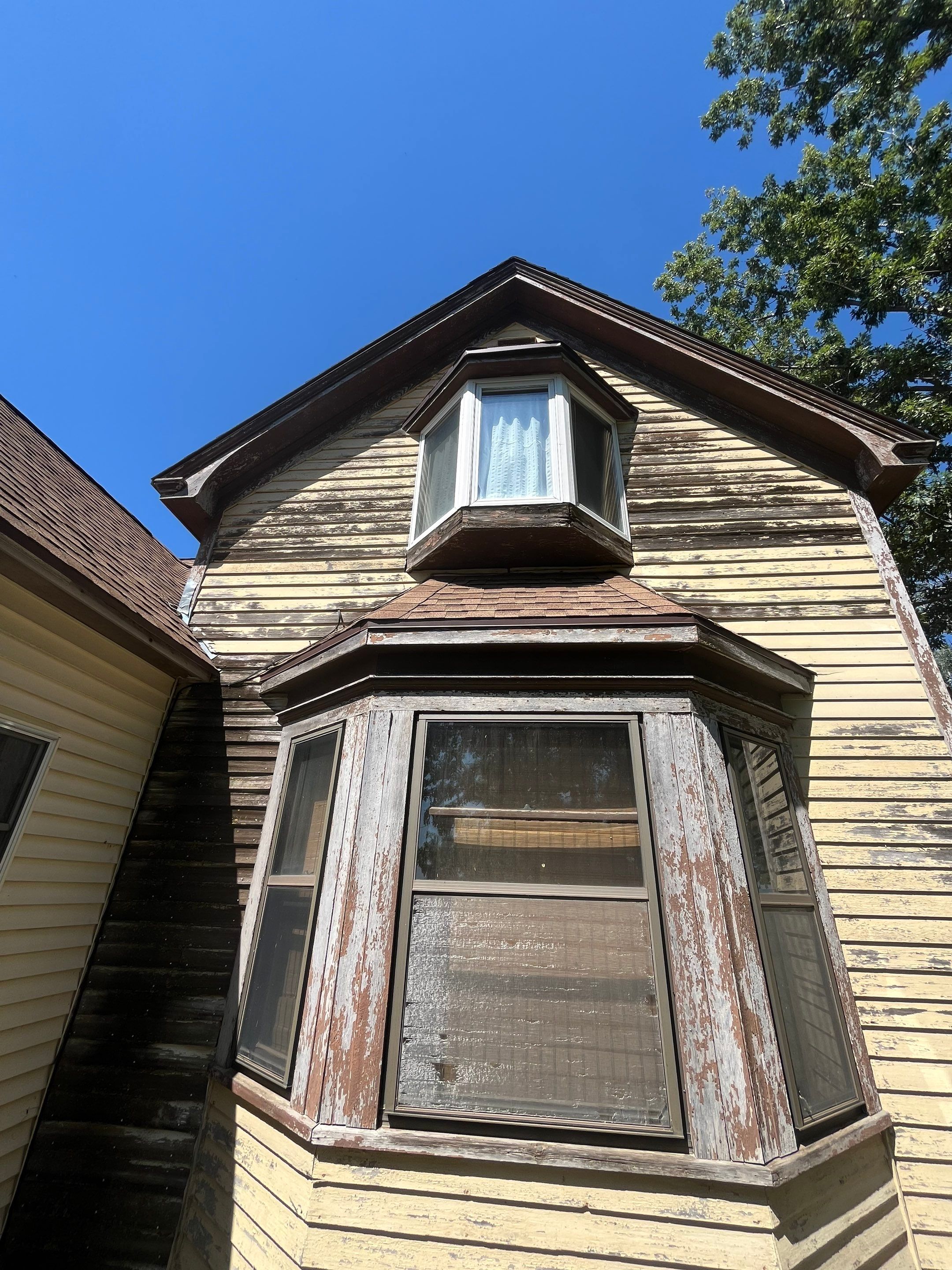 Comprehensive Exterior Painting and Wood Siding Restoration in Burbank by Select Painting, Coatings & Garage Cabinets