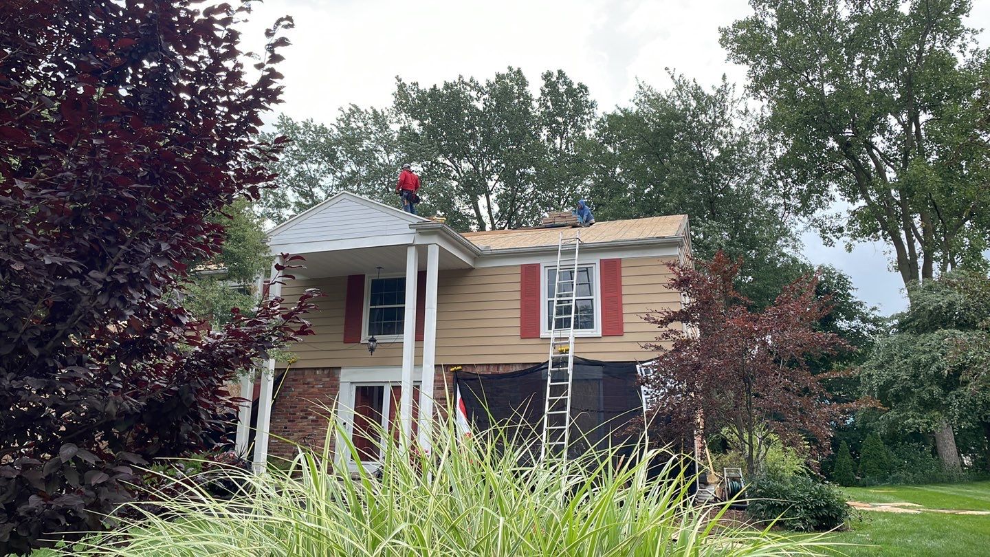 Roof Replacement using CertainTeed Landmark by 180 Contractors