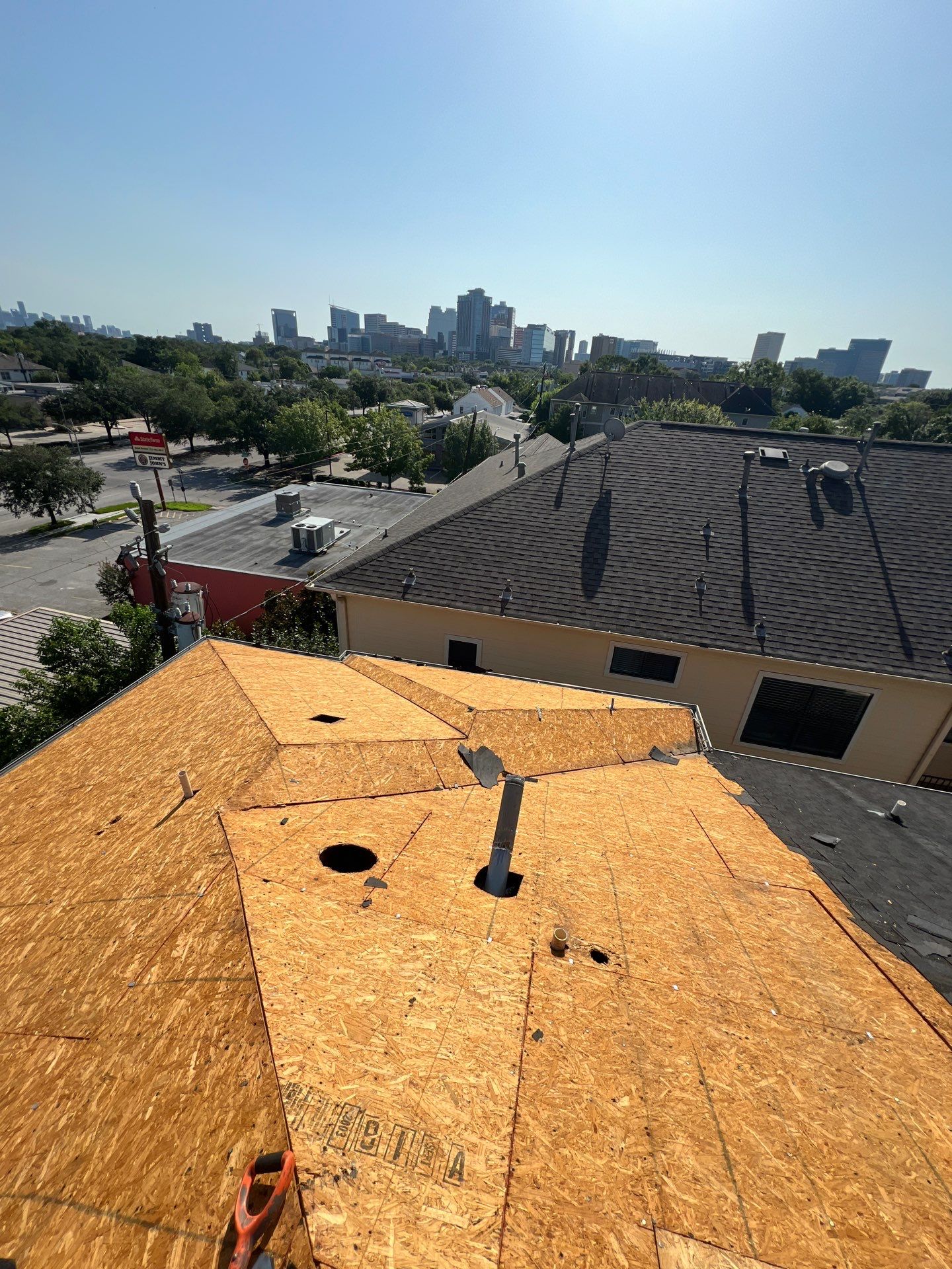Residential Roofing Installation using Owen's Corning Duration (Lifetime) Shingles by Roof Repair Company