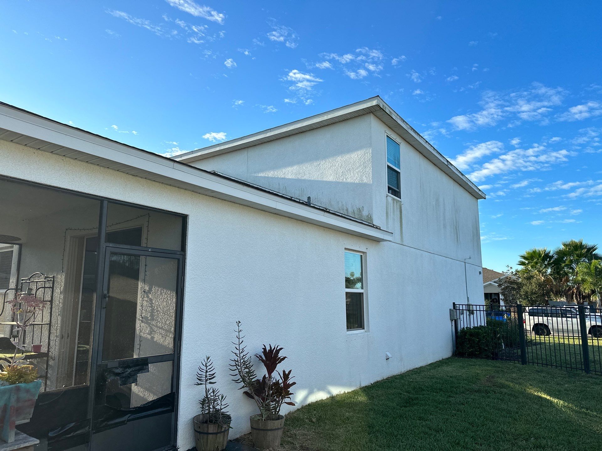 2-Story House Wash & Paver Driveway Cleaning in Trevesta Community, Palmetto, FL | Sunshine AquaWash by Sunshine AquaWash