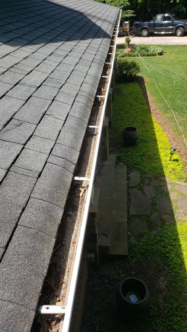 House Wash using cleaner by Power Wash Masters LLC