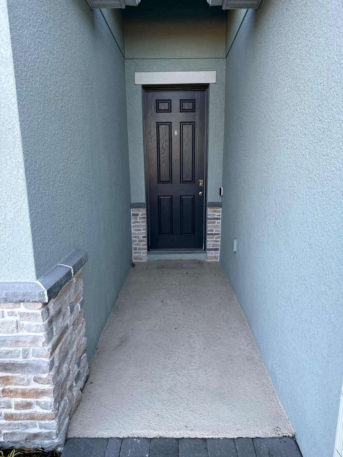 House Wash & Paver Driveway Cleaning in Trevesta Community, Palmetto, FL | Sunshine AquaWash by Sunshine AquaWash
